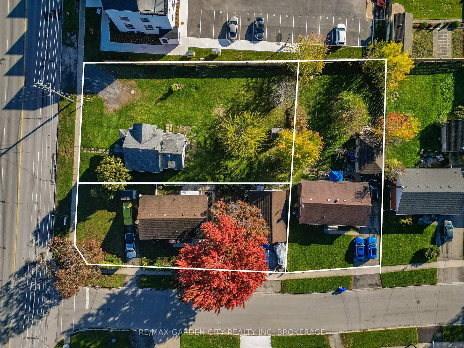 Photo 7 of 6560 Mcleod Road, Niagara Falls, Oldfield — HOMEH
