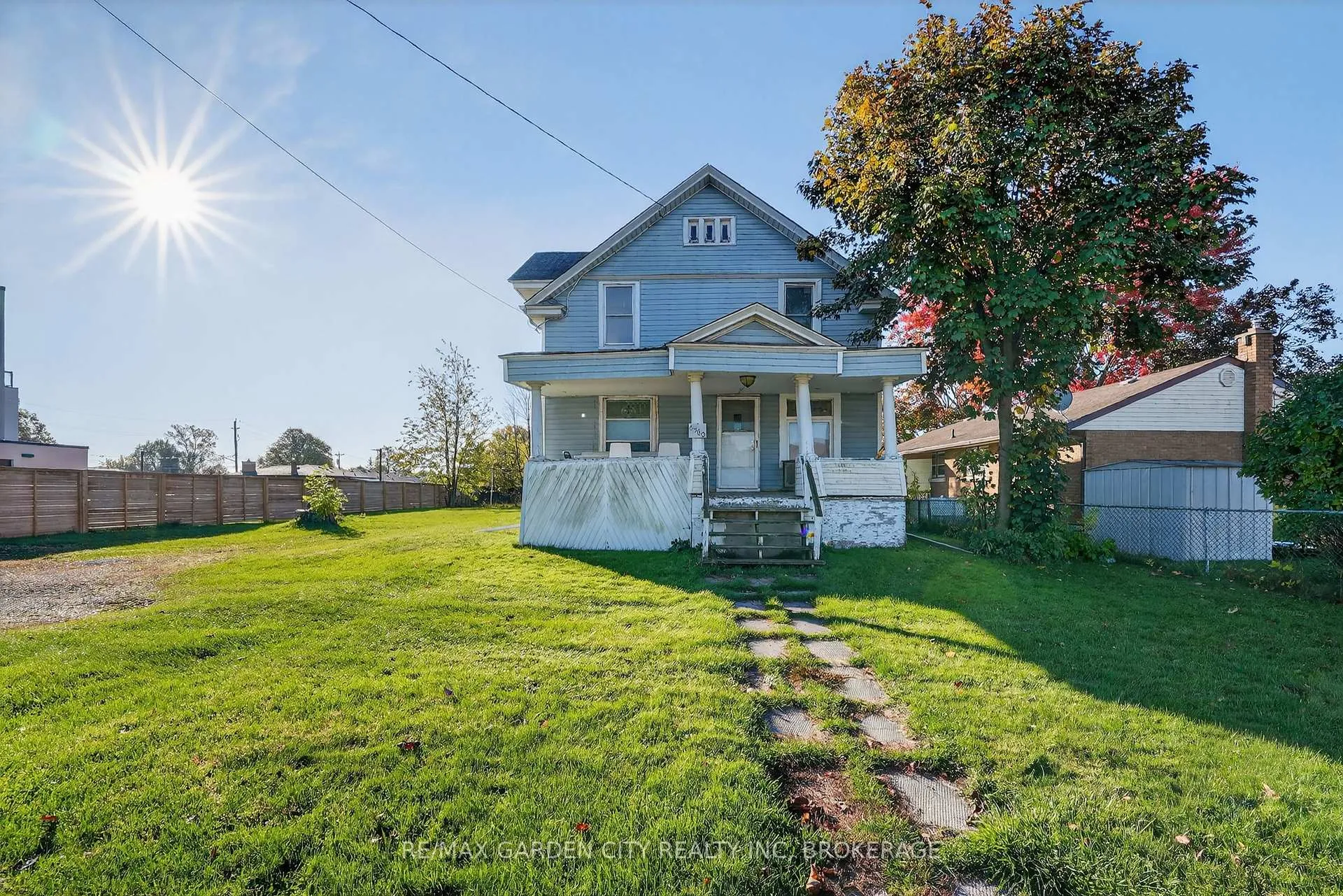 Photo 9 of 6560 Mcleod Road, Niagara Falls, Oldfield — HOMEH