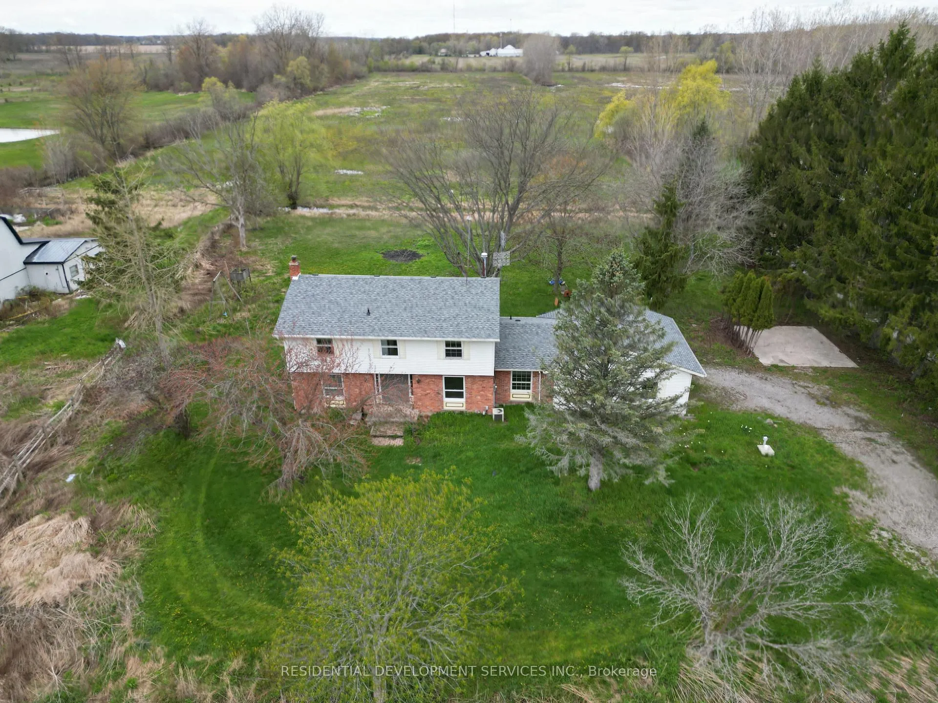 Photo 4 of 115 Marshagan Road, Haldimand, Dunnville — HOMEH