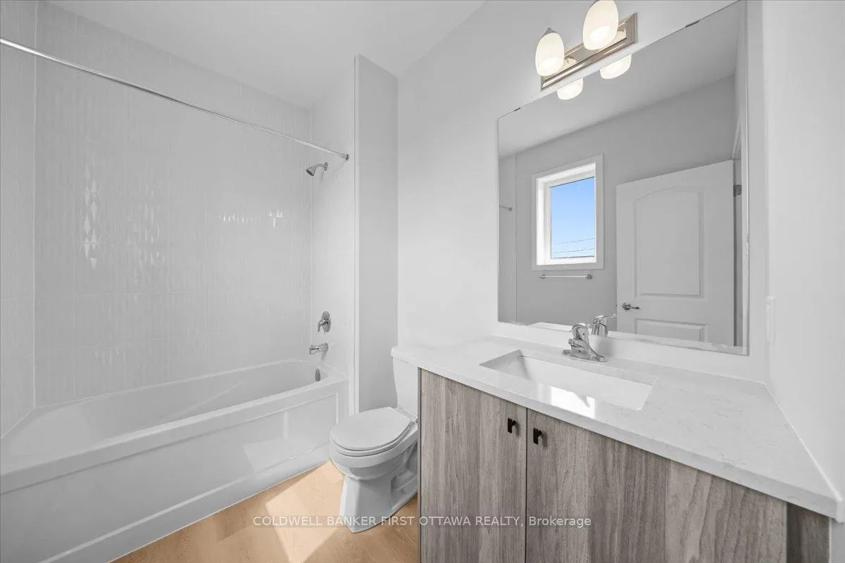 Photo 4 of 516 Celestine Private, Ottawa, Barrhaven - Heritage Park — HOMEH