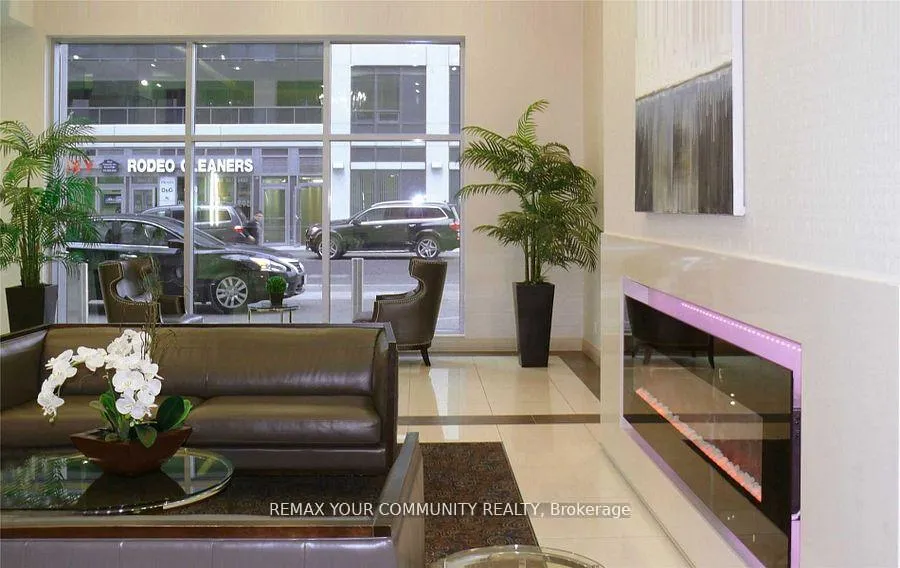 Photo 4 of Unit 2601, 7171 Yonge Street S, Markham, Grandview — HOMEH