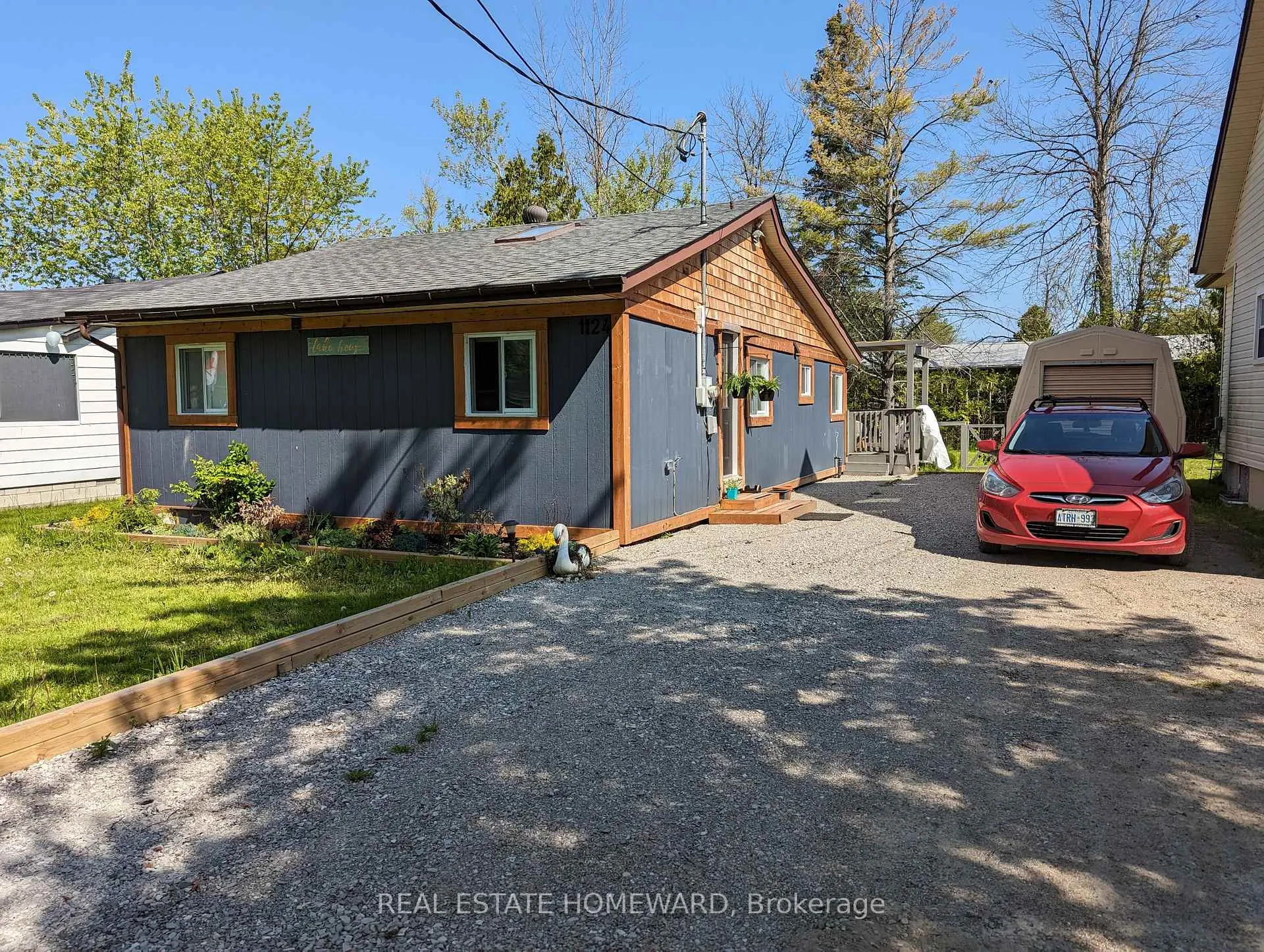 Front of 1124 Stoney Point Road