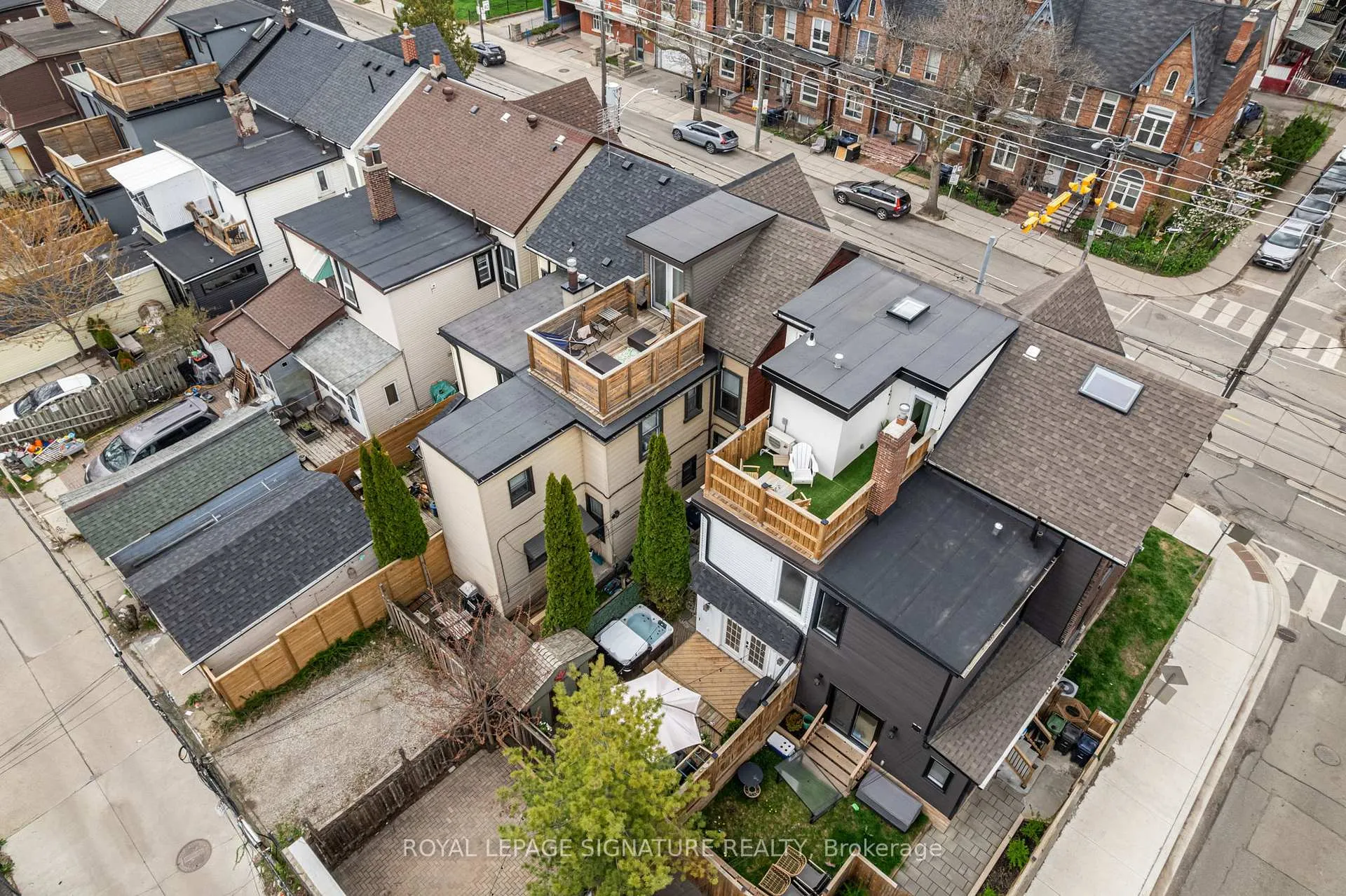 Photo 3 of 166 Broadview Avenue, Toronto, South Riverdale — HOMEH