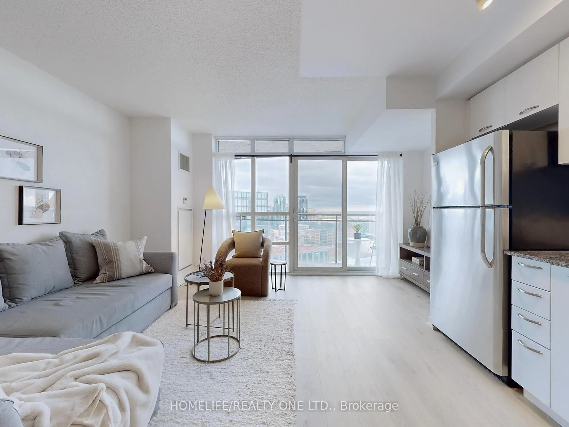 Photo 6 of Unit 2003, 38 Joe Shuster Way, Toronto, South Parkdale — HOMEH