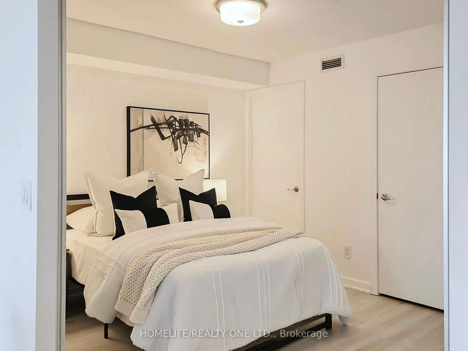Photo 23 of Unit 2003, 38 Joe Shuster Way, Toronto, South Parkdale — HOMEH