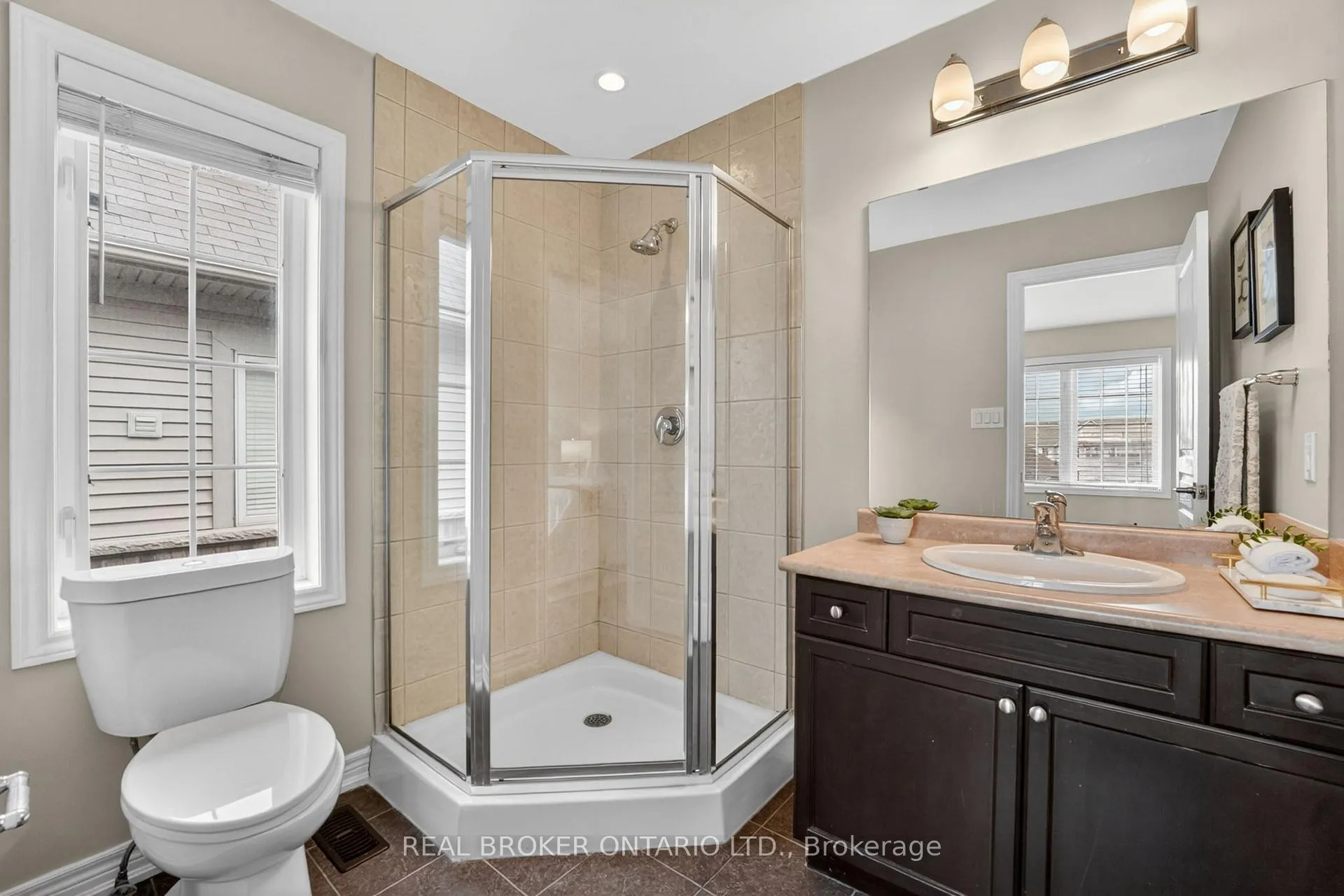 Photo 7 of Unit 13, 541 Winston Road, Grimsby, Grimsby Beach — HOMEH