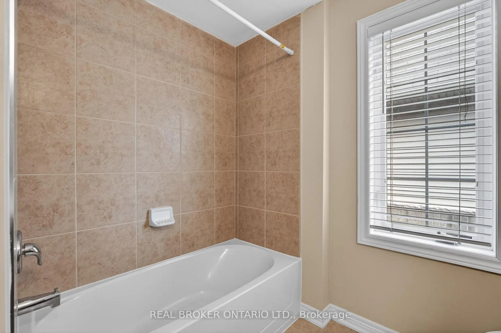 Photo 30 of Unit 13, 541 Winston Road, Grimsby, Grimsby Beach — HOMEH