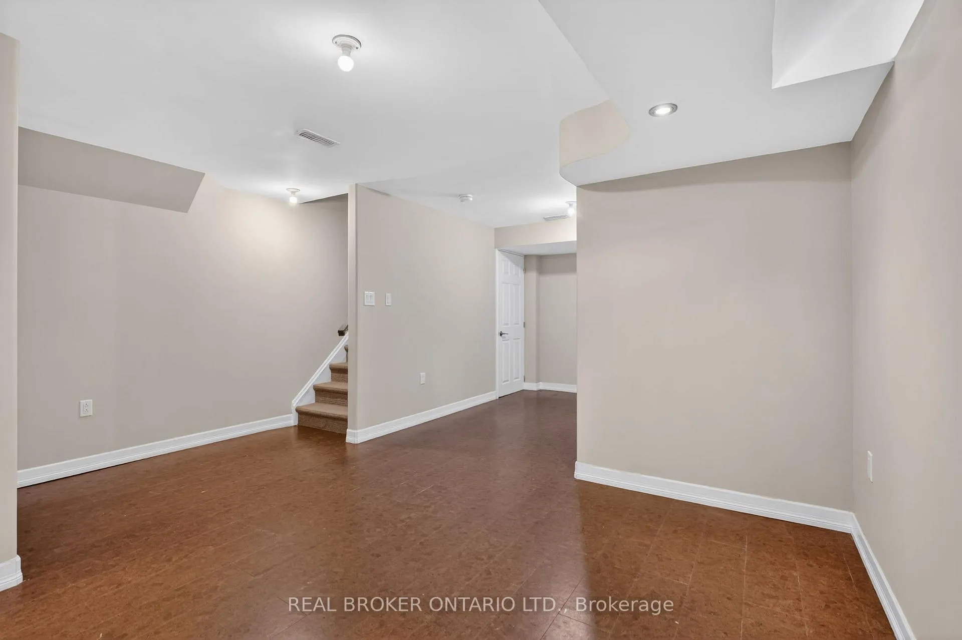 Photo 39 of Unit 13, 541 Winston Road, Grimsby, Grimsby Beach — HOMEH