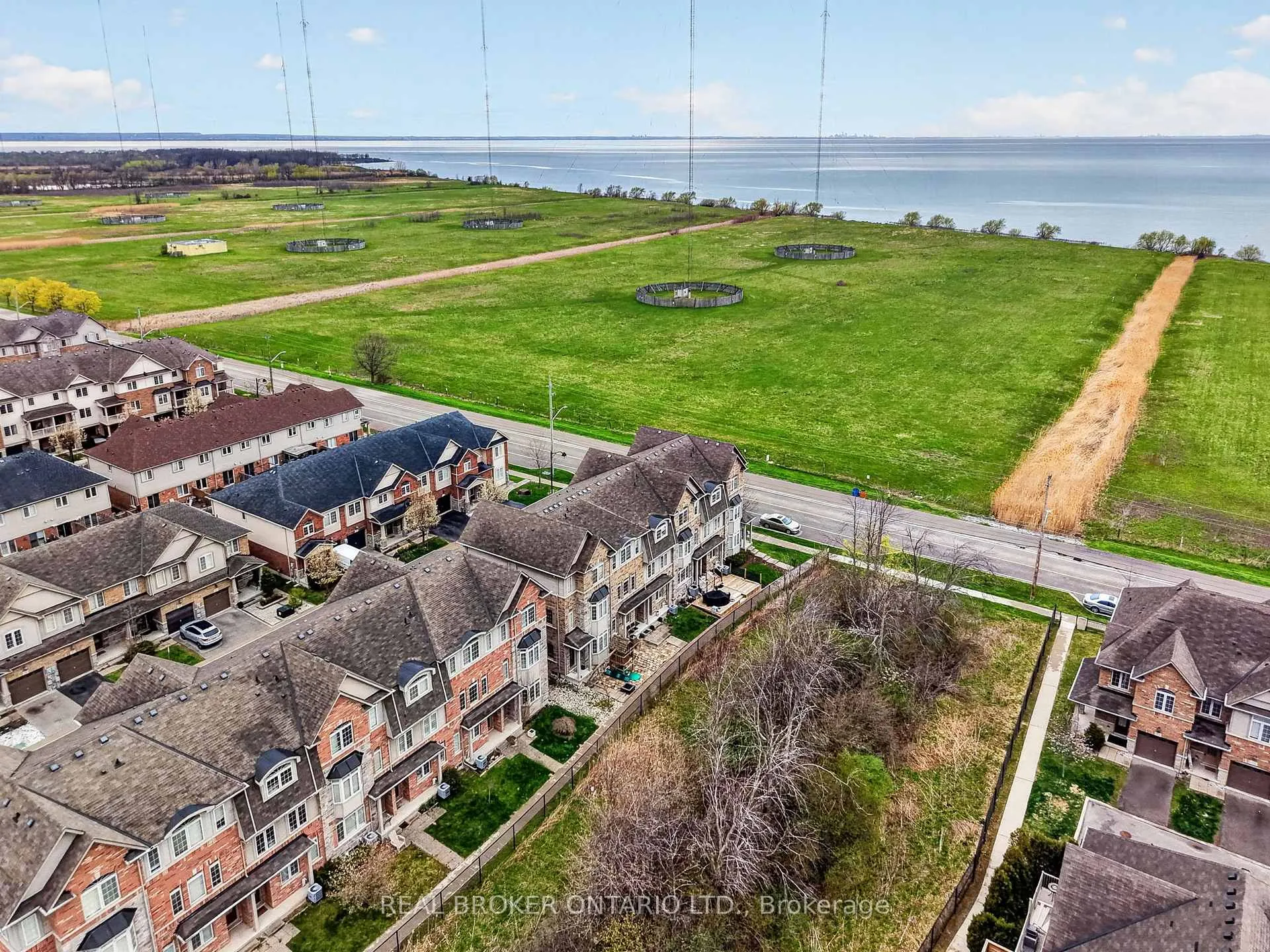 Photo 43 of Unit 13, 541 Winston Road, Grimsby, Grimsby Beach — HOMEH