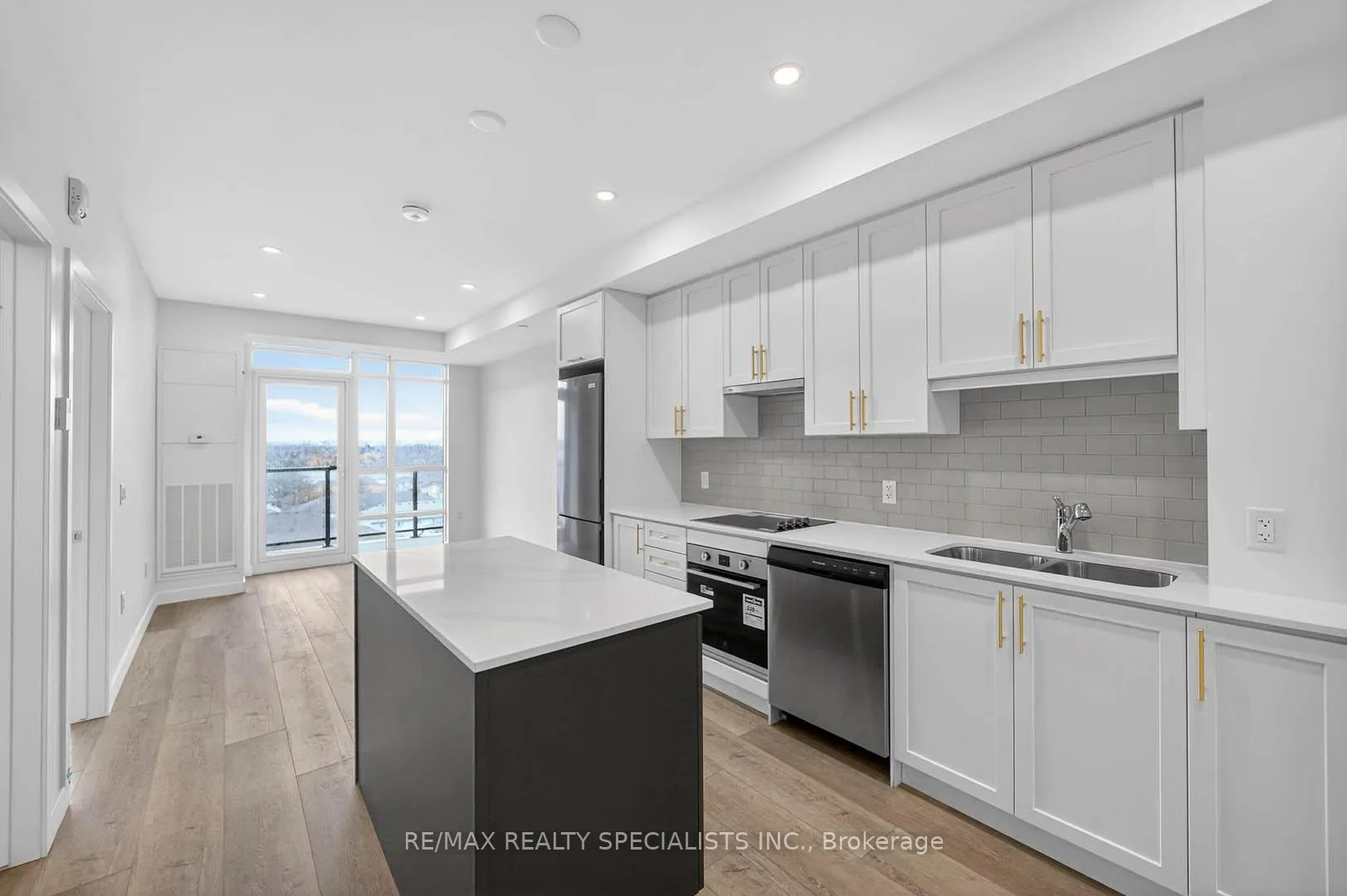 Photo 3 of Unit 701, 461 Green Road, Hamilton, Stoney Creek — HOMEH