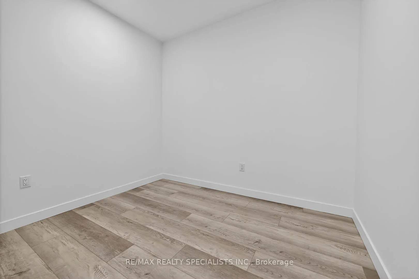 Photo 19 of Unit 701, 461 Green Road, Hamilton, Stoney Creek — HOMEH