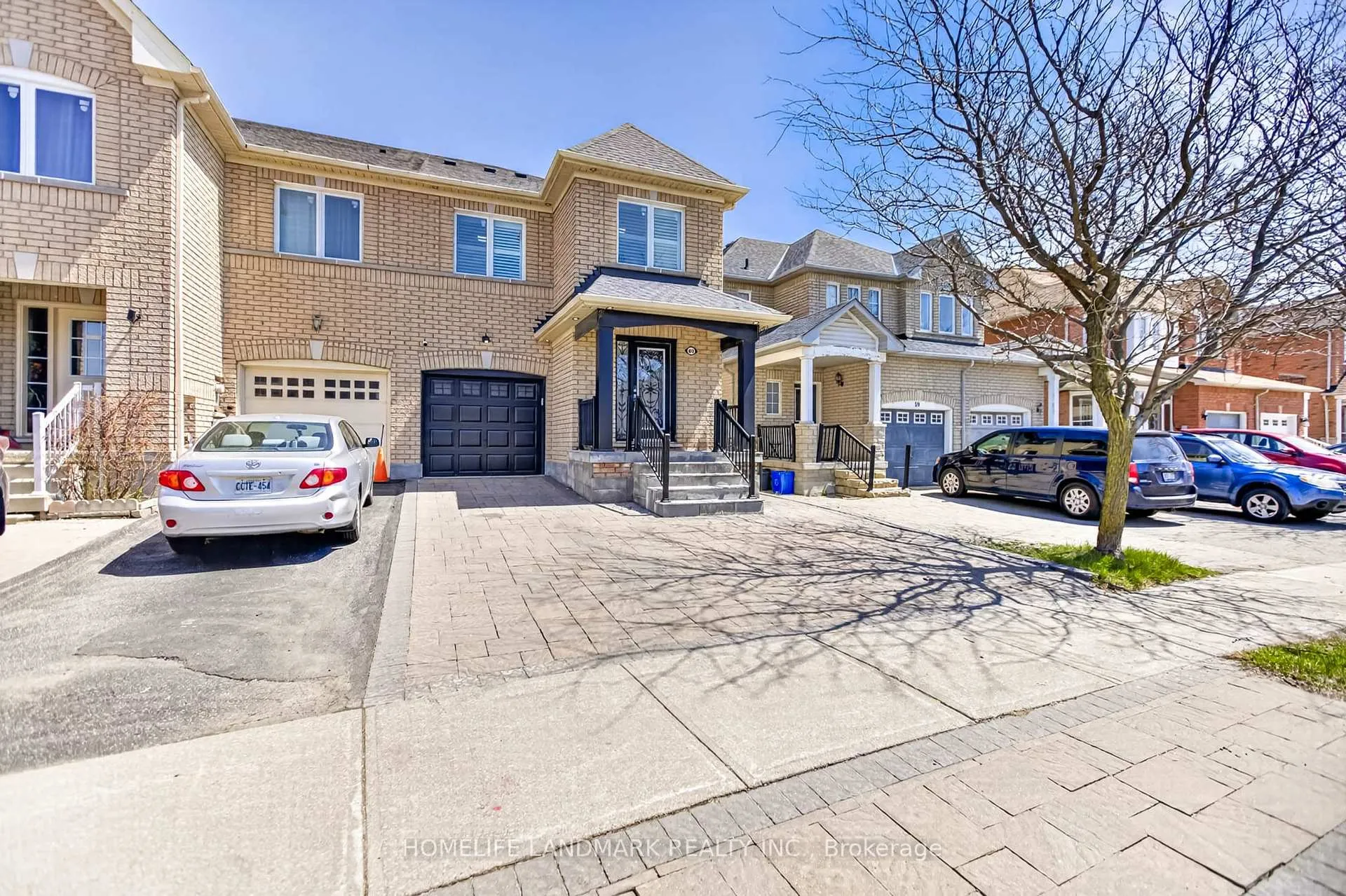 Photo 2 of 61 Bashir Street, Vaughan, Vellore Village — HOMEH