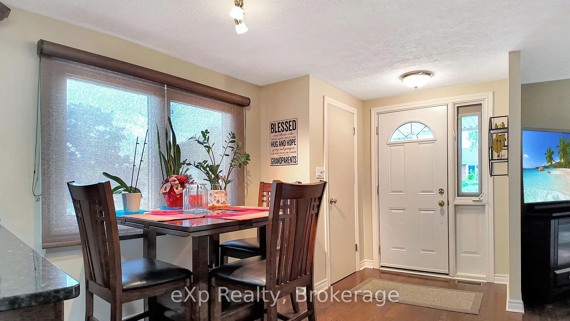 Photo 11 of 12 Karin Crescent, Brockton — HOMEH