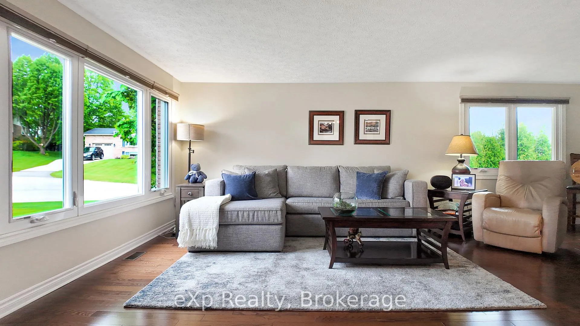 Photo 12 of 12 Karin Crescent, Brockton — HOMEH