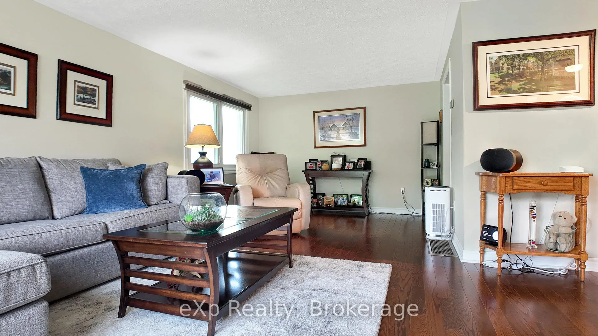 Photo 14 of 12 Karin Crescent, Brockton — HOMEH