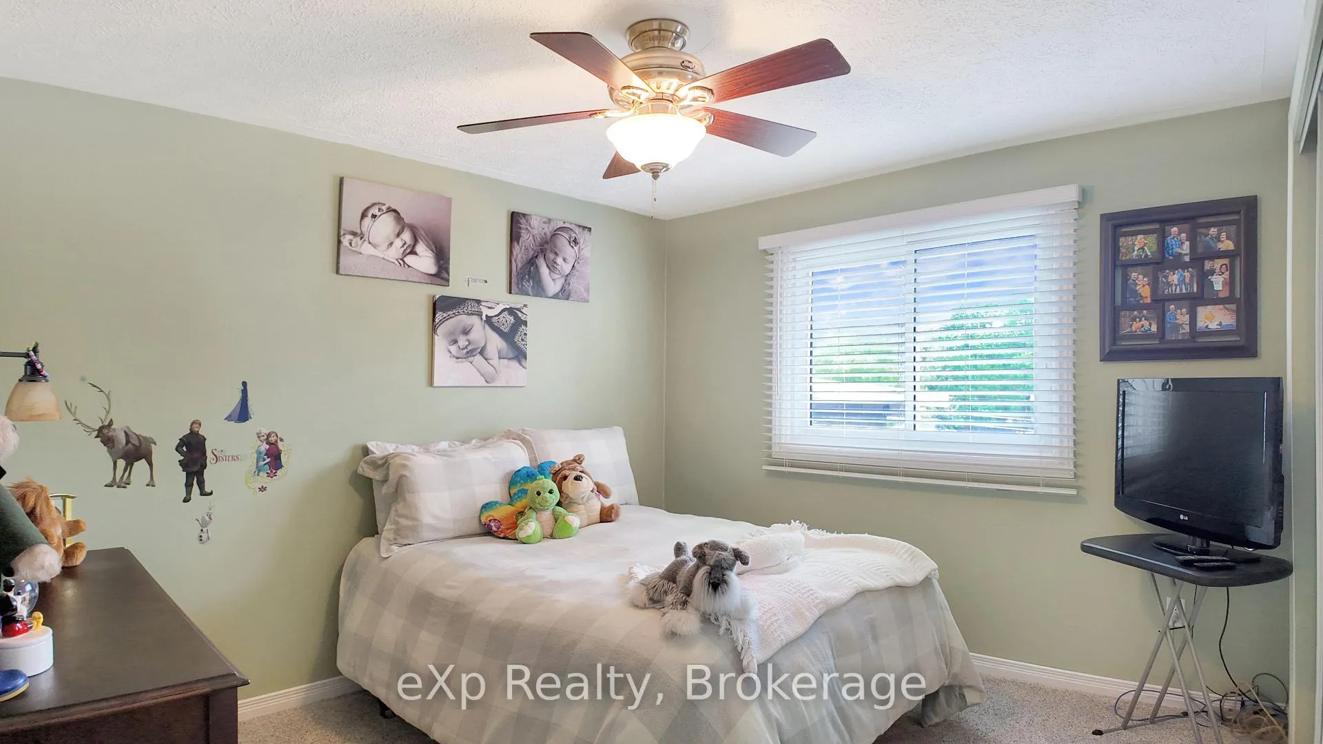 Photo 19 of 12 Karin Crescent, Brockton — HOMEH