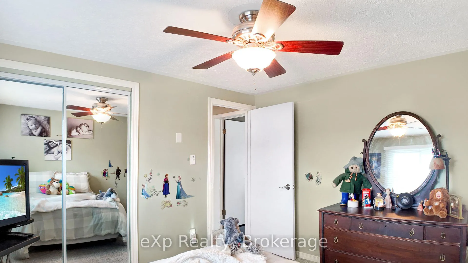 Photo 20 of 12 Karin Crescent, Brockton — HOMEH