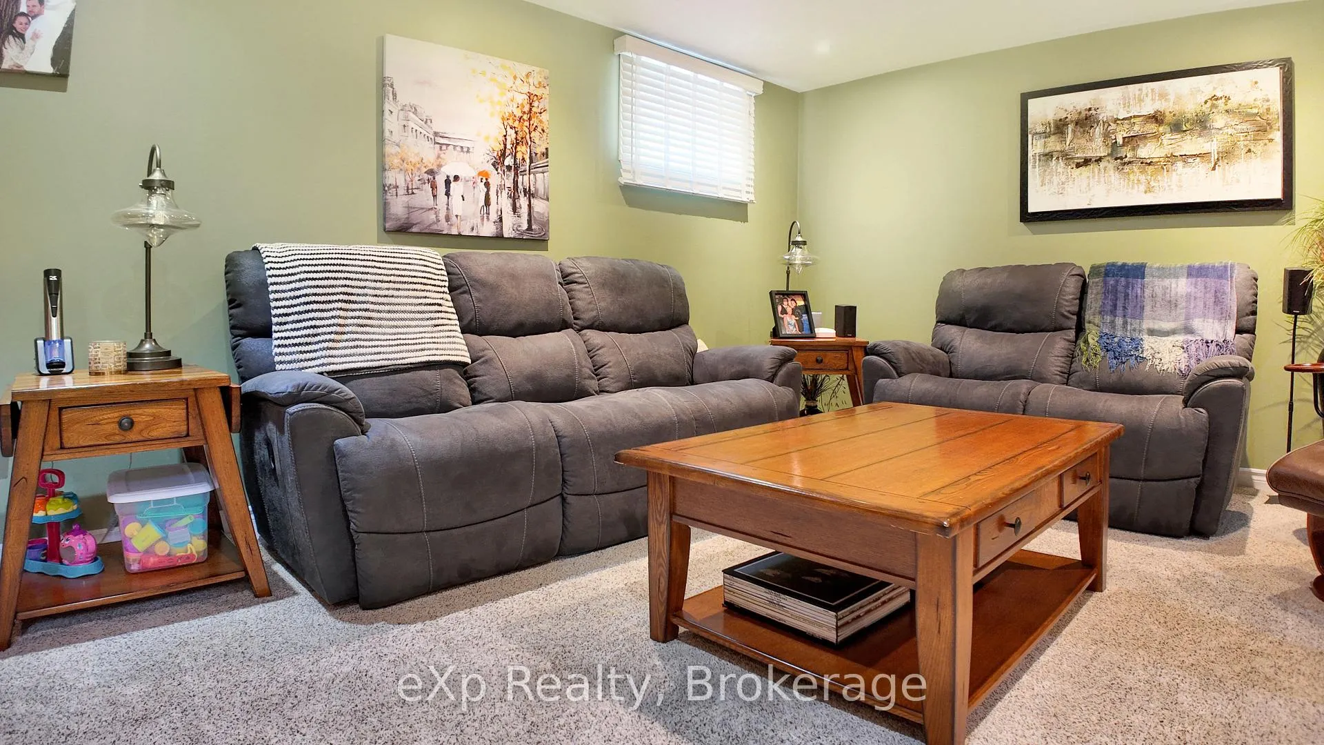 Photo 24 of 12 Karin Crescent, Brockton — HOMEH