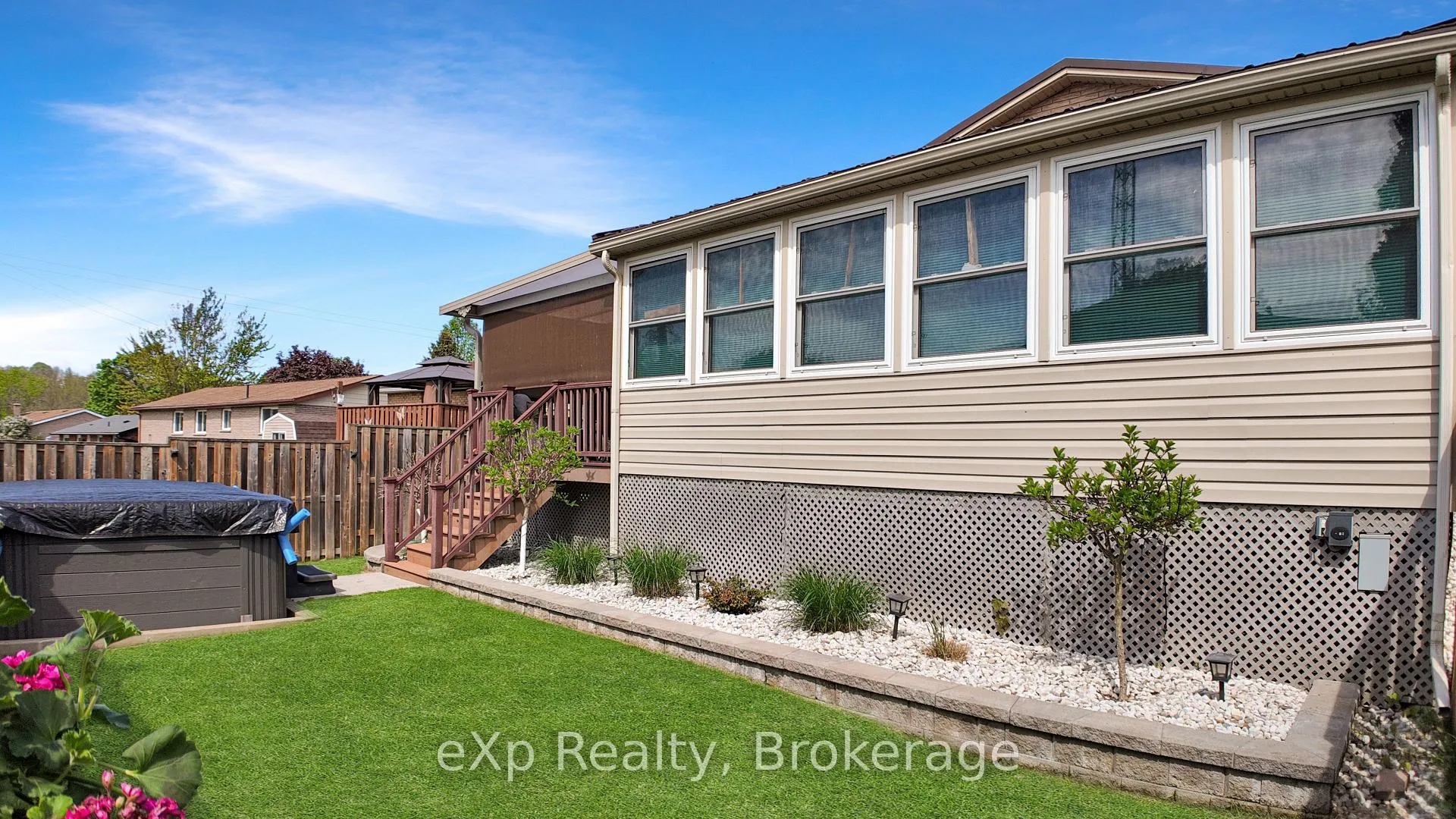 Photo 36 of 12 Karin Crescent, Brockton — HOMEH