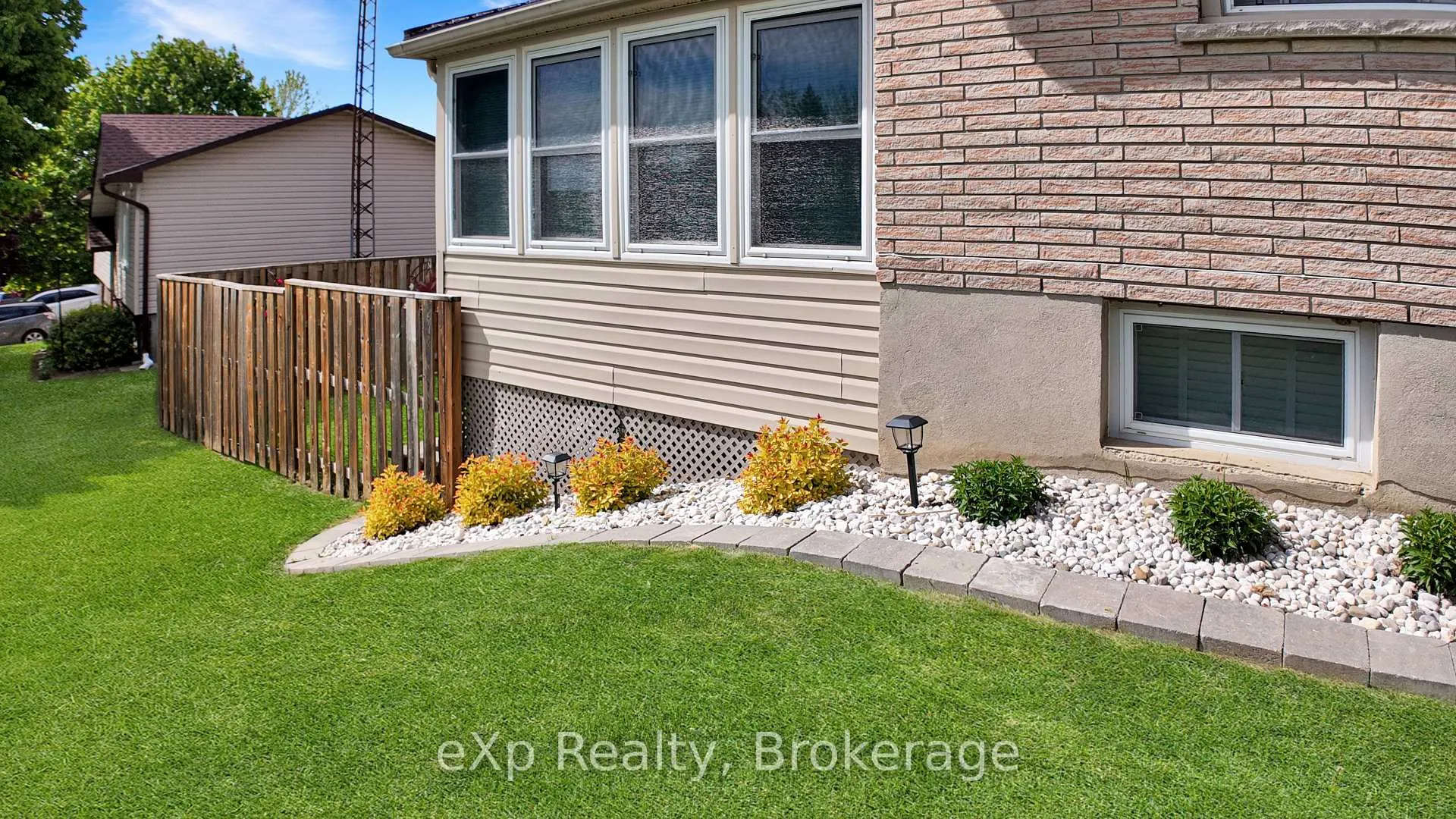 Photo 42 of 12 Karin Crescent, Brockton — HOMEH