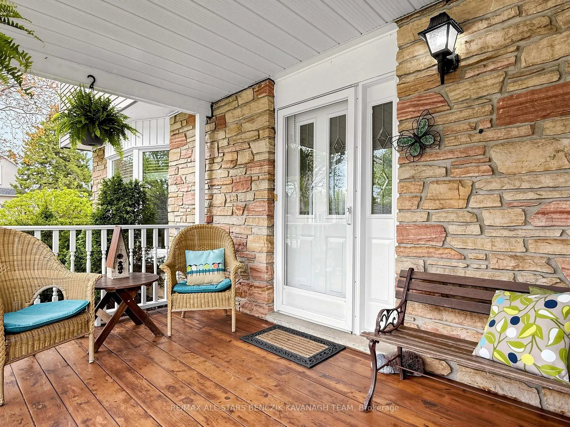 Photo 3 of 32 Pringle Avenue, Markham, Markham Village — HOMEH