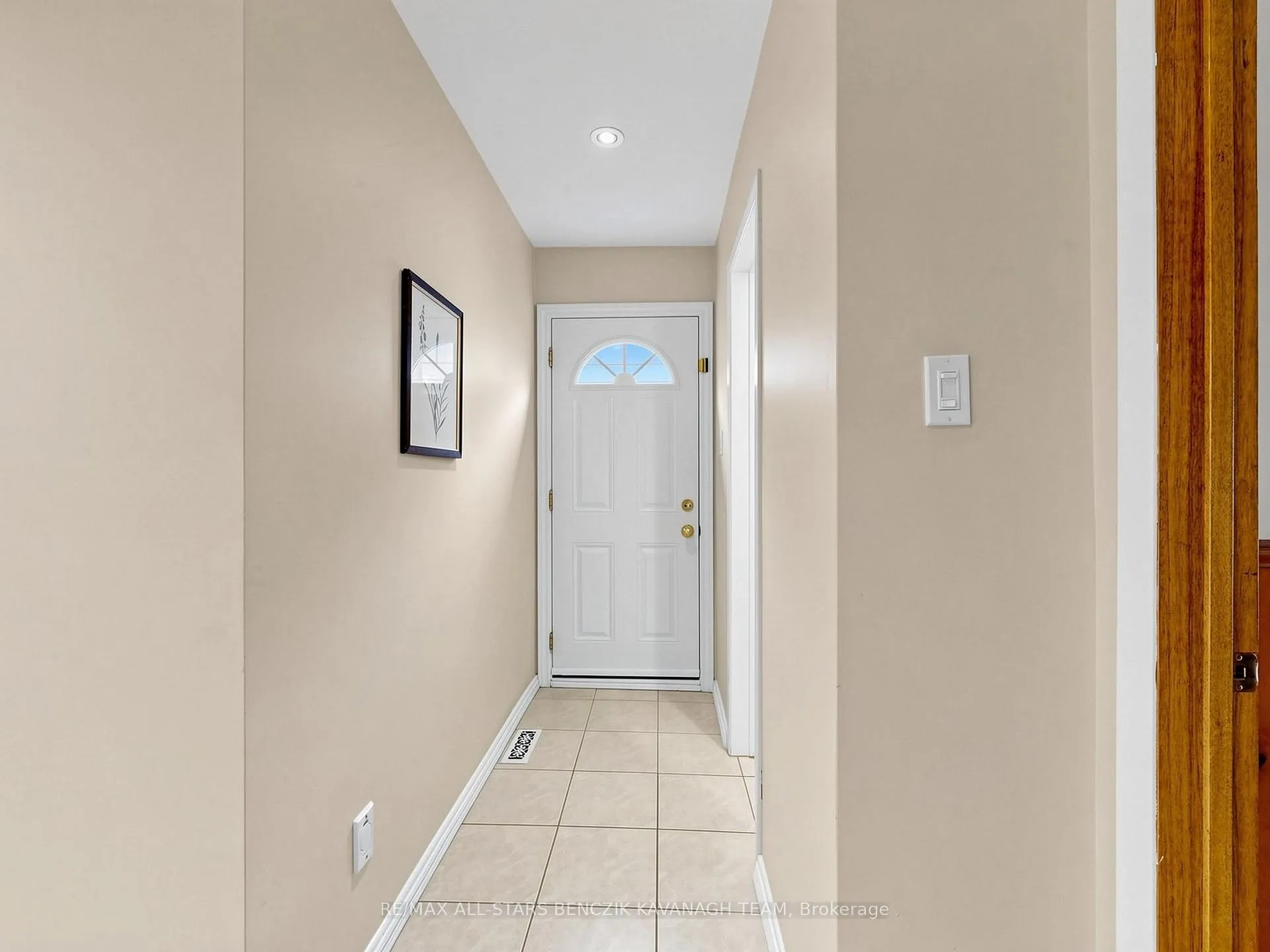 Photo 13 of 32 Pringle Avenue, Markham, Markham Village — HOMEH