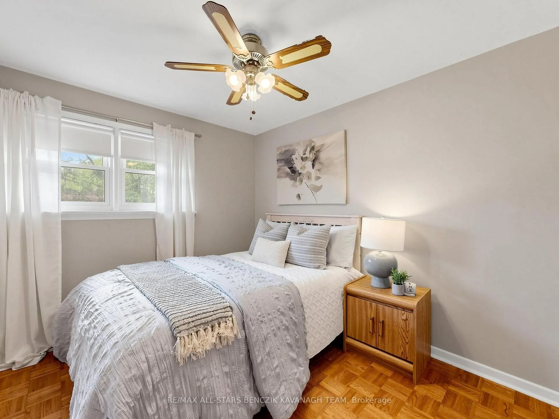 Photo 18 of 32 Pringle Avenue, Markham, Markham Village — HOMEH