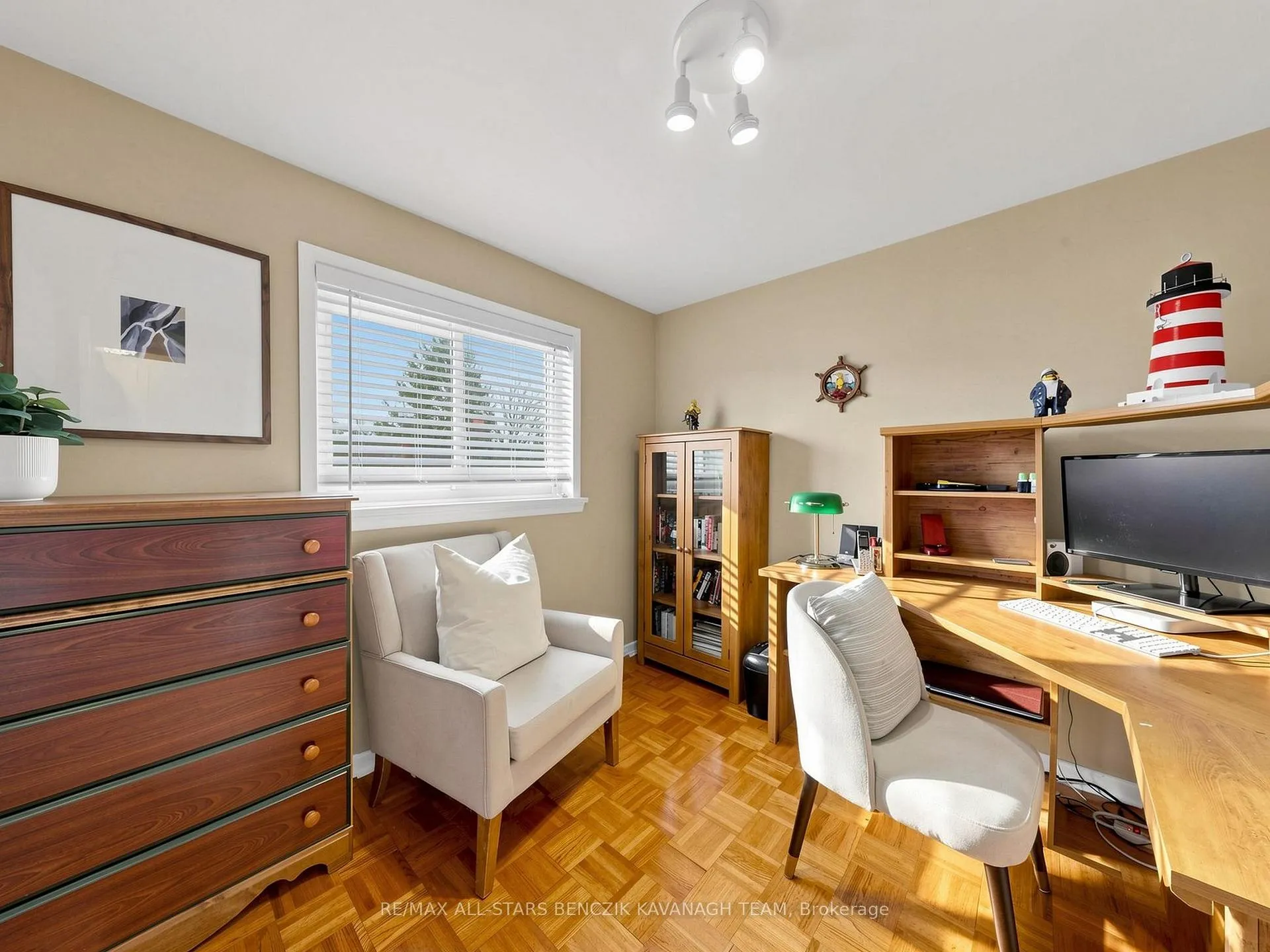Photo 19 of 32 Pringle Avenue, Markham, Markham Village — HOMEH