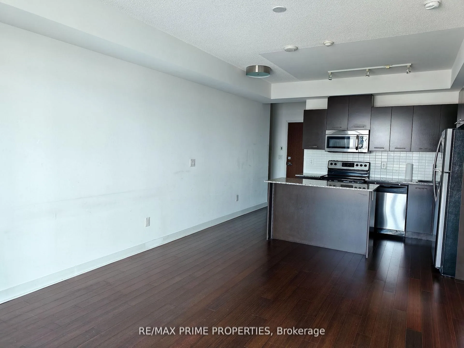 Photo 2 of Unit 1609, 360 Square One Drive, Mississauga, City Centre — HOMEH