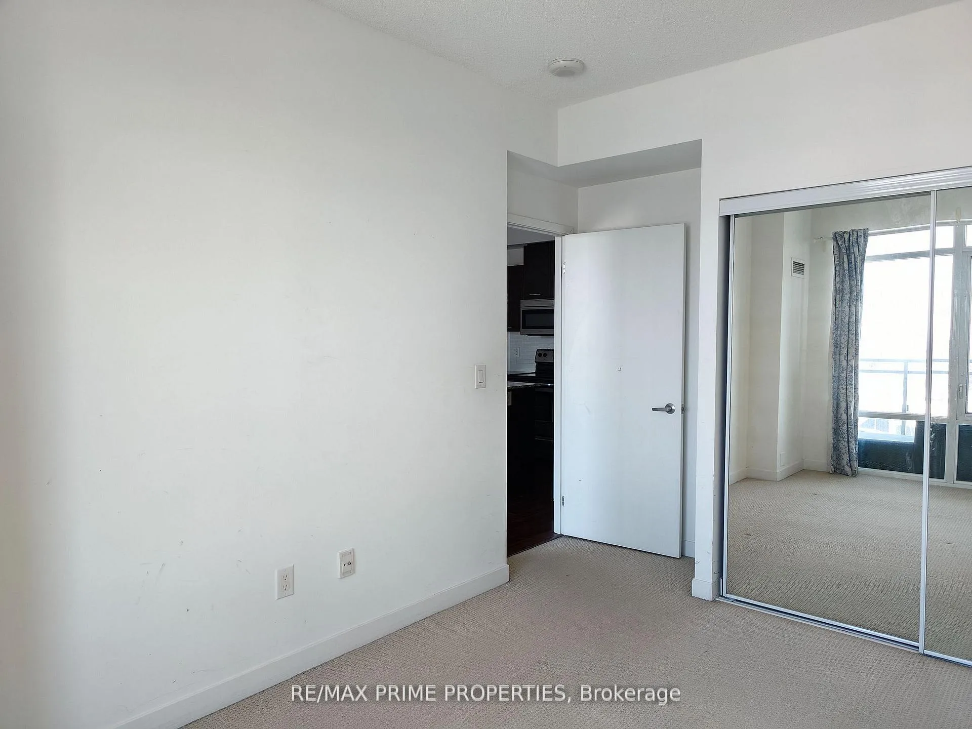 Photo 6 of Unit 1609, 360 Square One Drive, Mississauga, City Centre — HOMEH