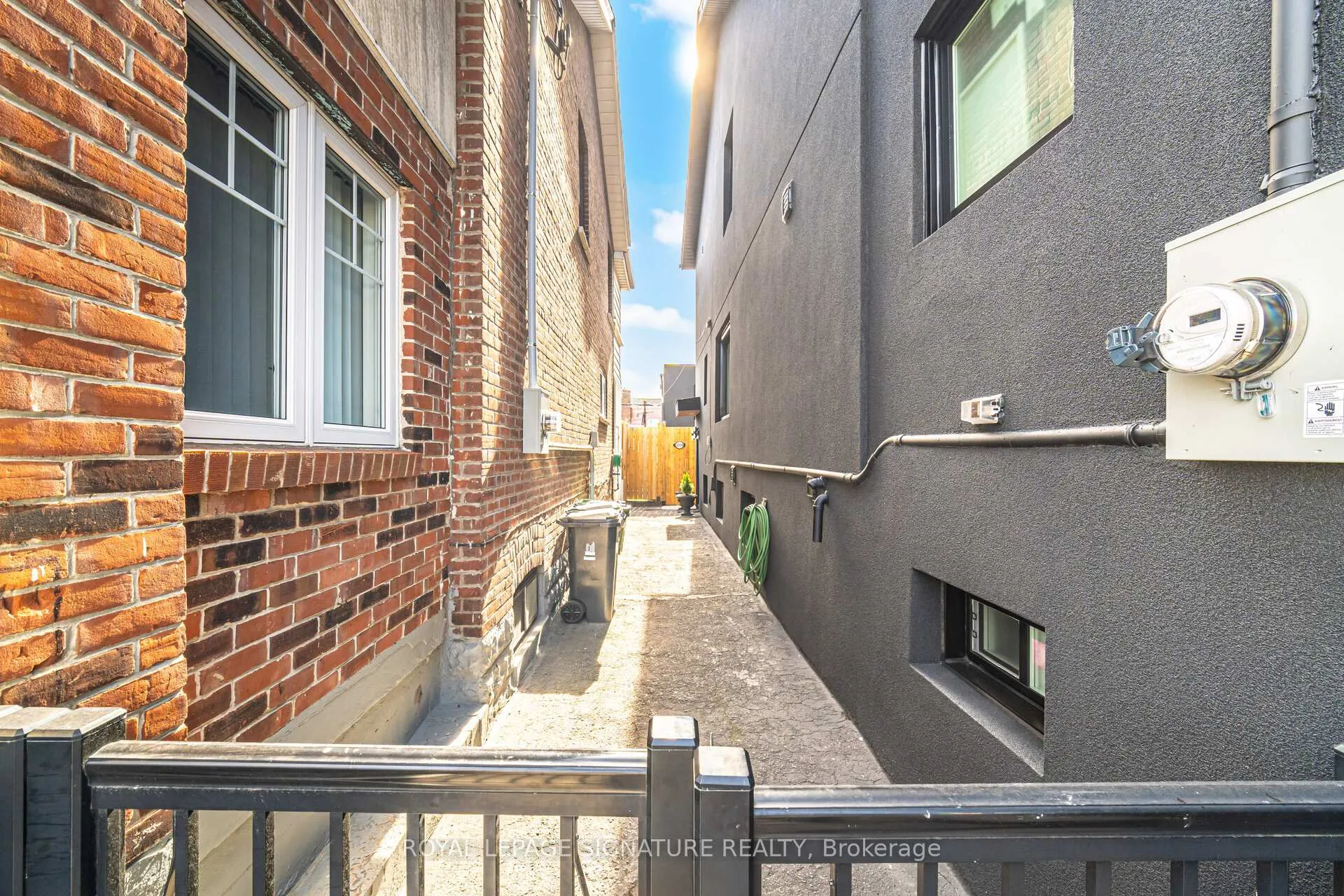 Photo 5 of Unit 2, 2000 Dufferin Street, Toronto, Caledonia-Fairbank — HOMEH