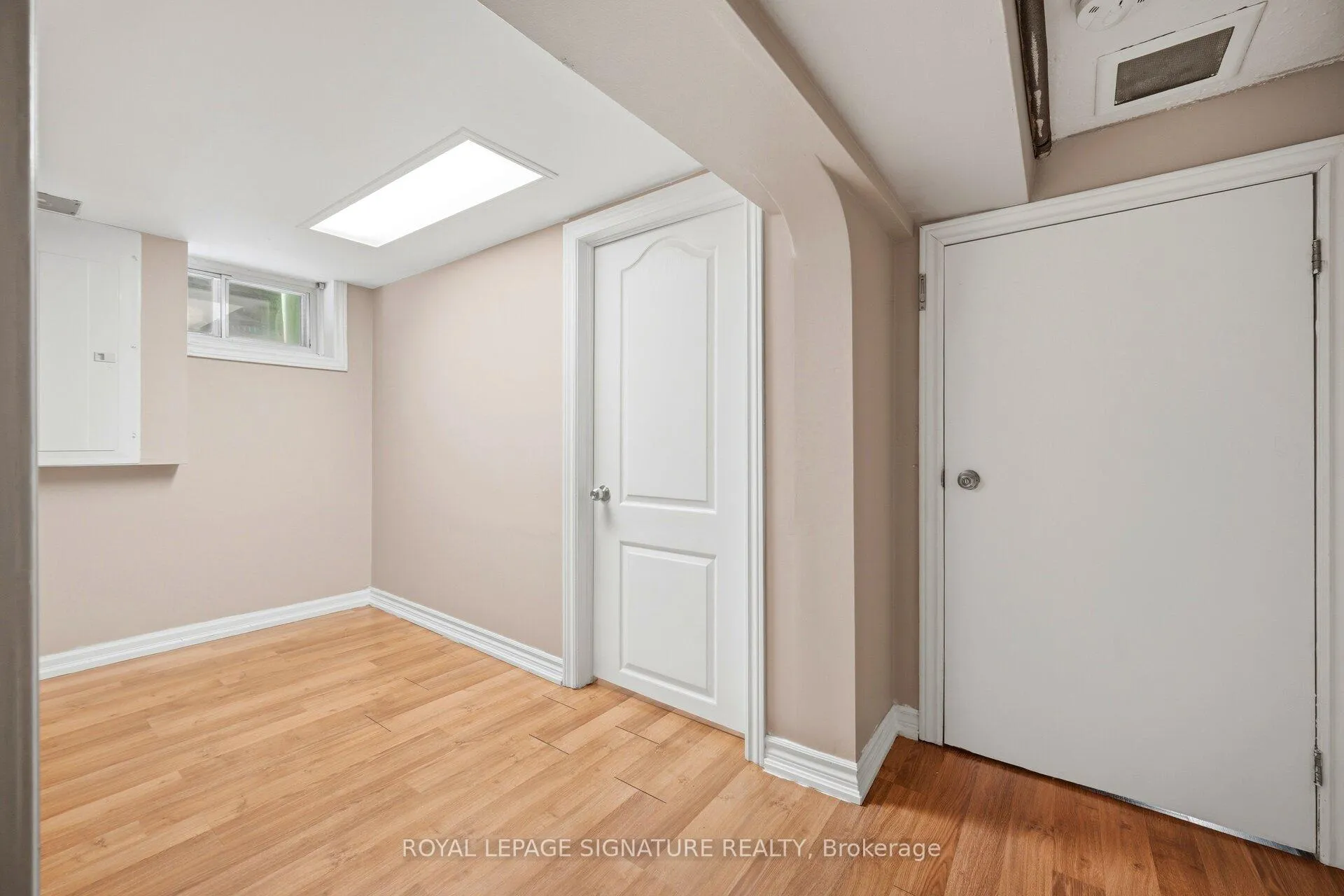 Photo 17 of Unit 2, 2000 Dufferin Street, Toronto, Caledonia-Fairbank — HOMEH