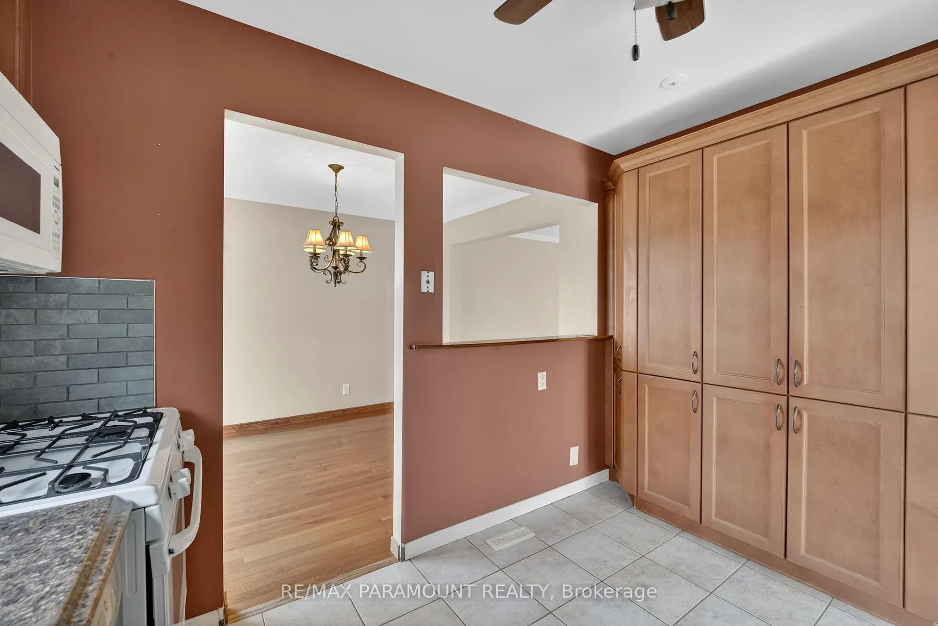 Photo 14 of 20 Fontaine Court, Brampton, Southgate — HOMEH