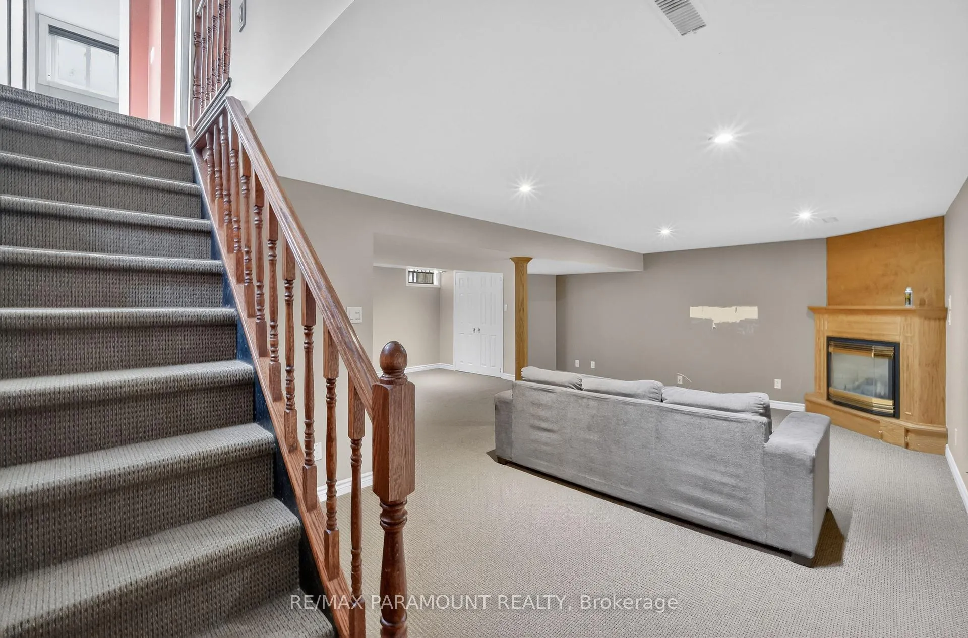 Photo 31 of 20 Fontaine Court, Brampton, Southgate — HOMEH