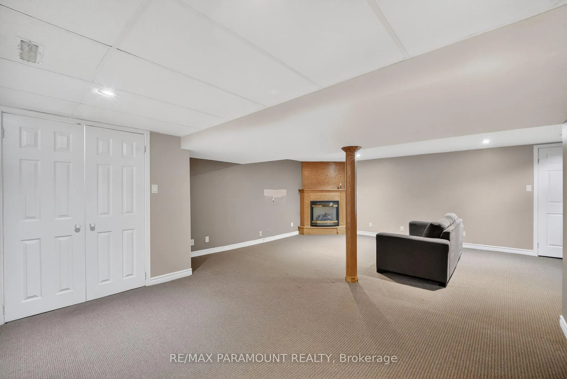 Photo 34 of 20 Fontaine Court, Brampton, Southgate — HOMEH