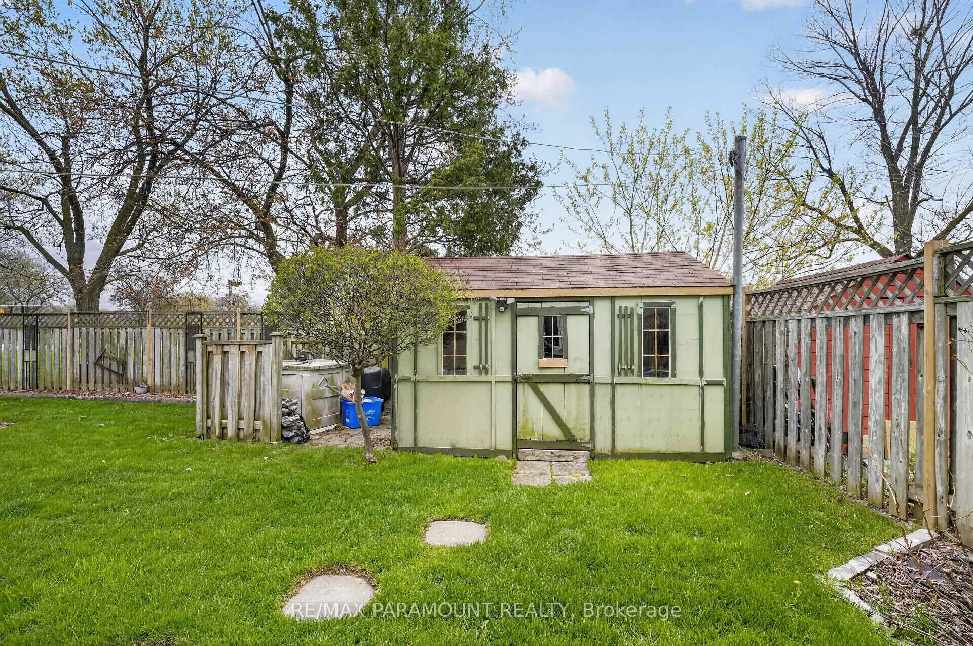 Photo 37 of 20 Fontaine Court, Brampton, Southgate — HOMEH