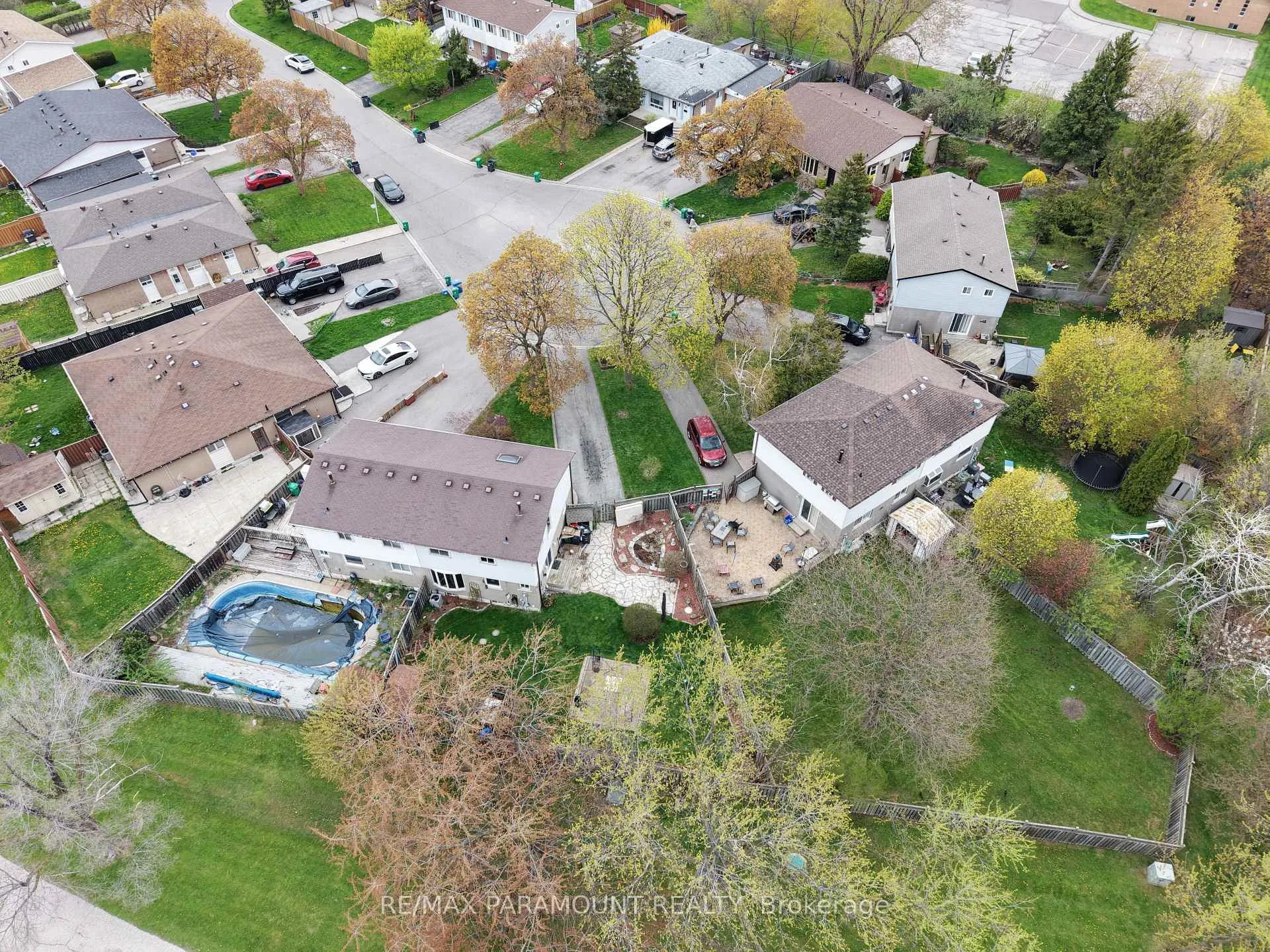 Photo 42 of 20 Fontaine Court, Brampton, Southgate — HOMEH