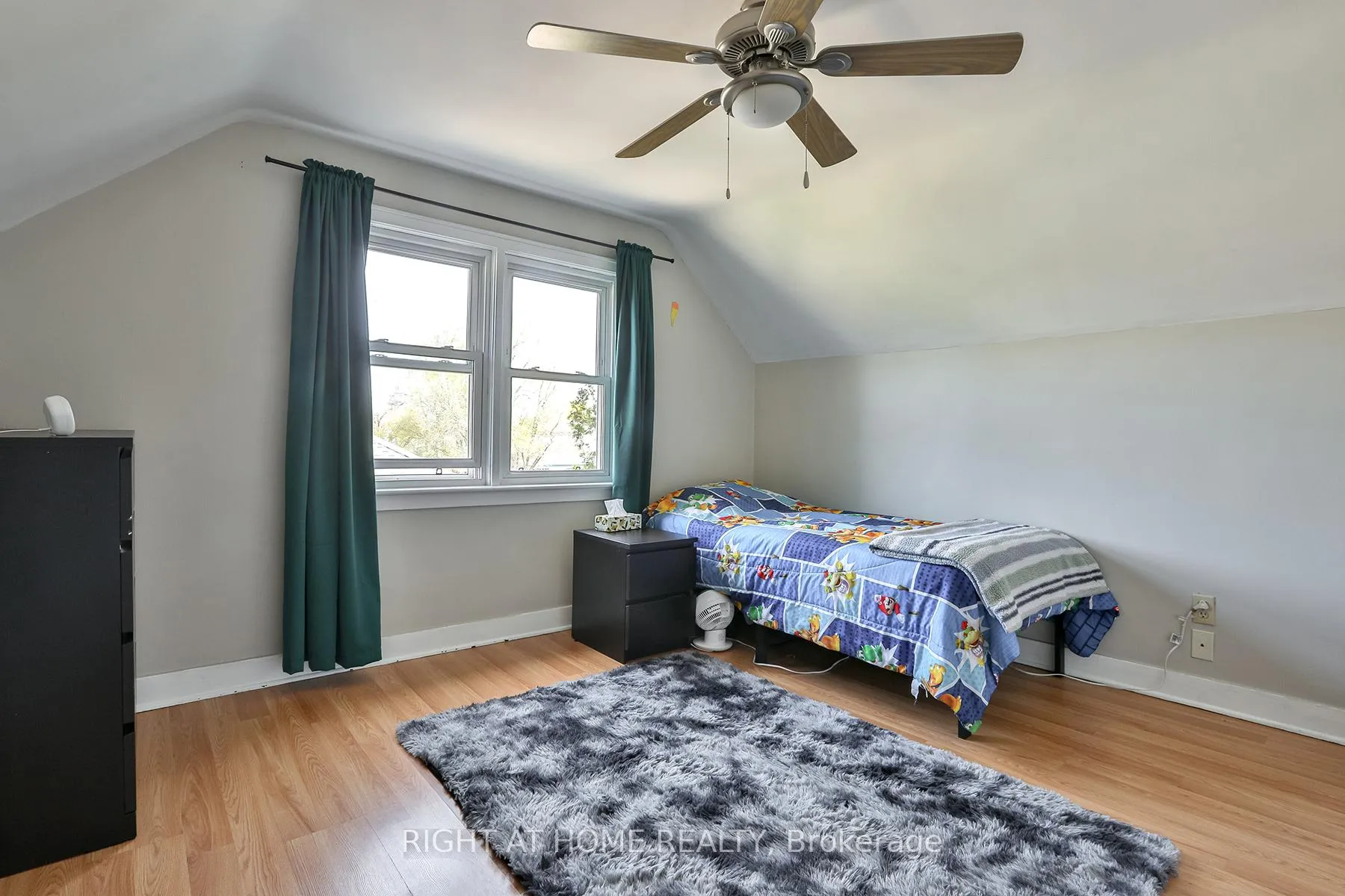 Photo 16 of 476 Geneva Street, St. Catharines, Vine/Linwell — HOMEH