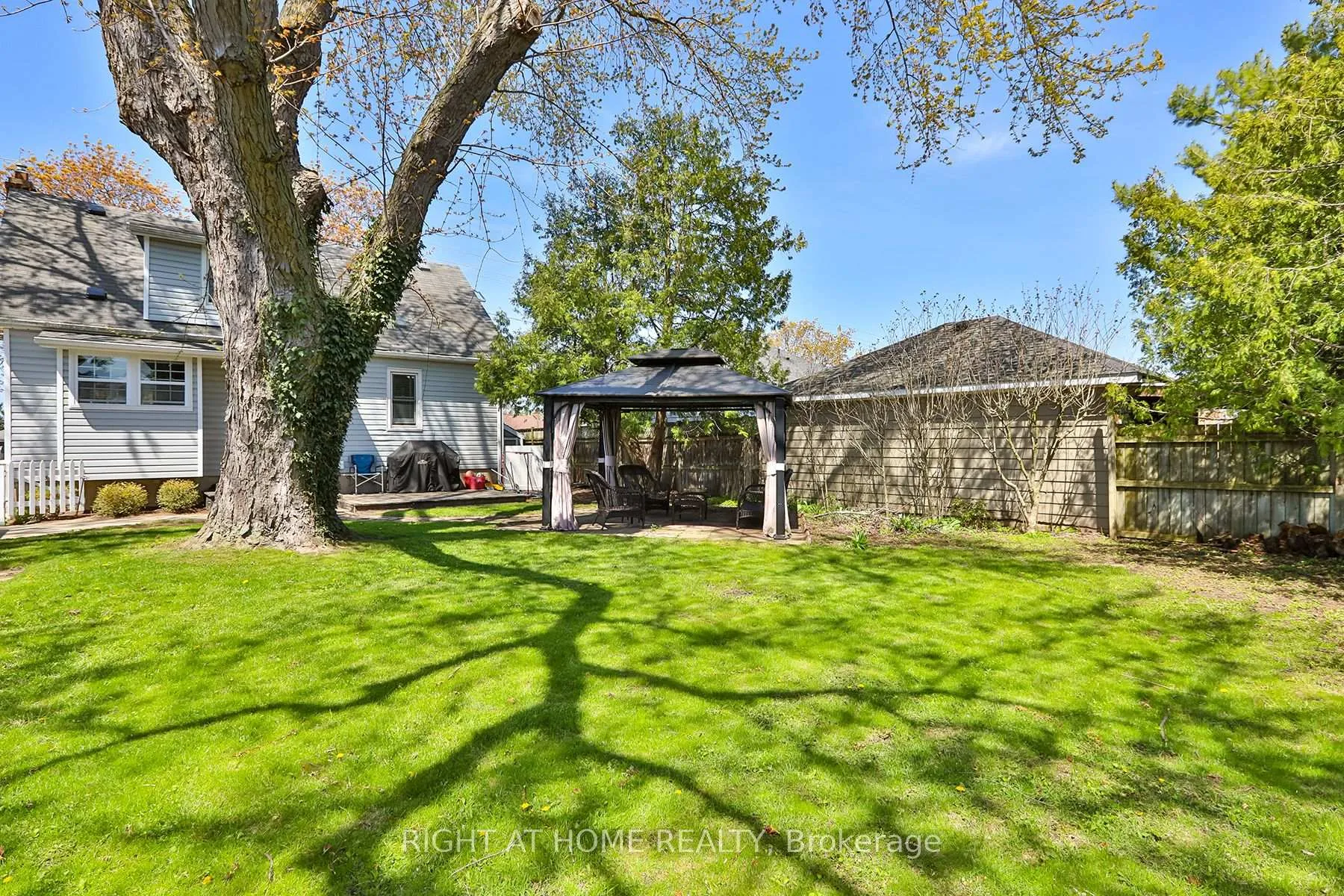 Photo 26 of 476 Geneva Street, St. Catharines, Vine/Linwell — HOMEH