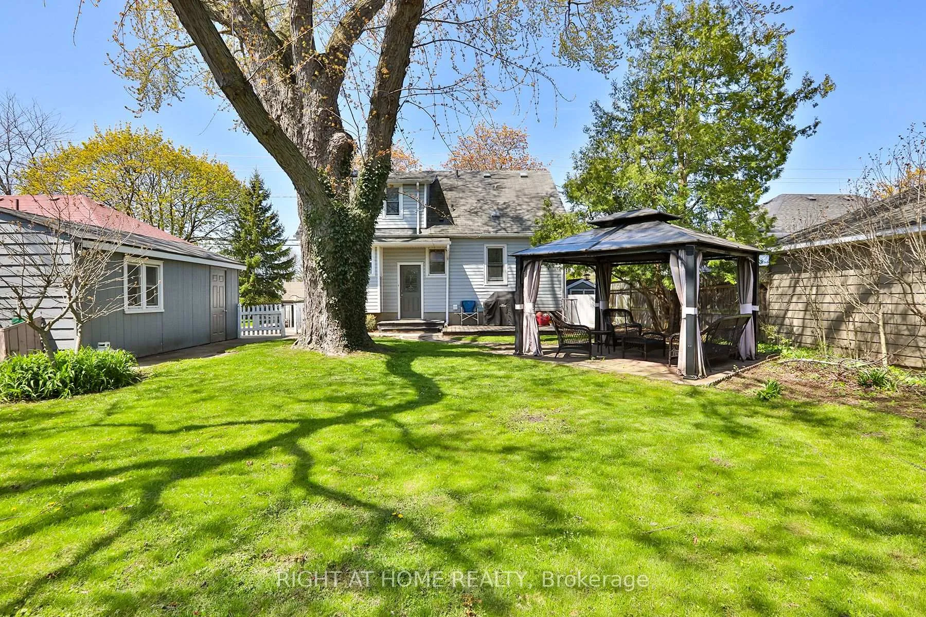 Photo 29 of 476 Geneva Street, St. Catharines, Vine/Linwell — HOMEH