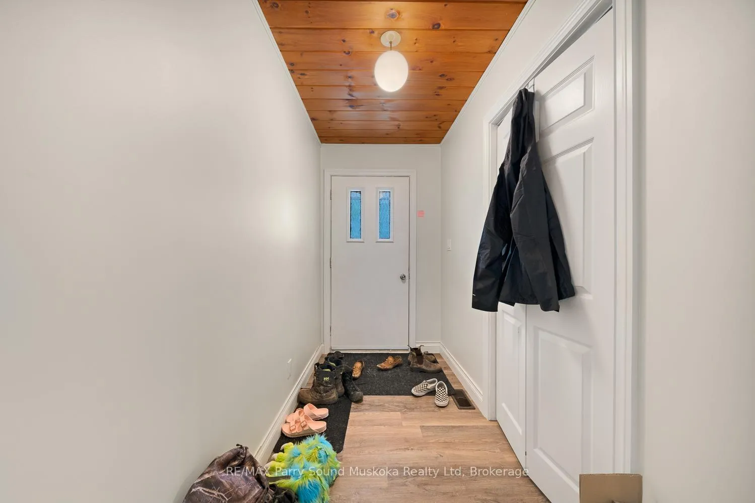 Photo 5 of 37 Humphrey Drive, Seguin, Humphrey — HOMEH