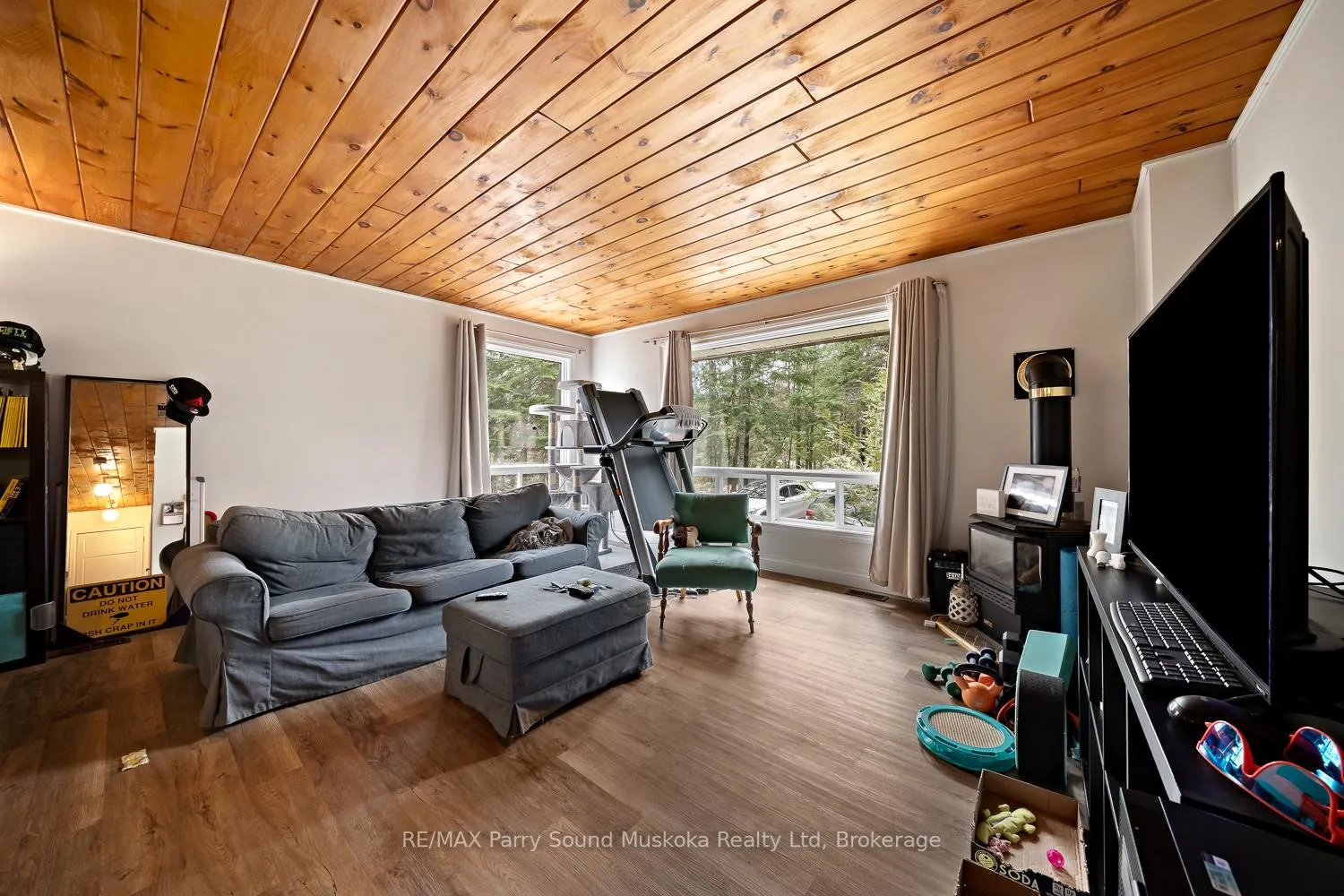 Photo 11 of 37 Humphrey Drive, Seguin, Humphrey — HOMEH