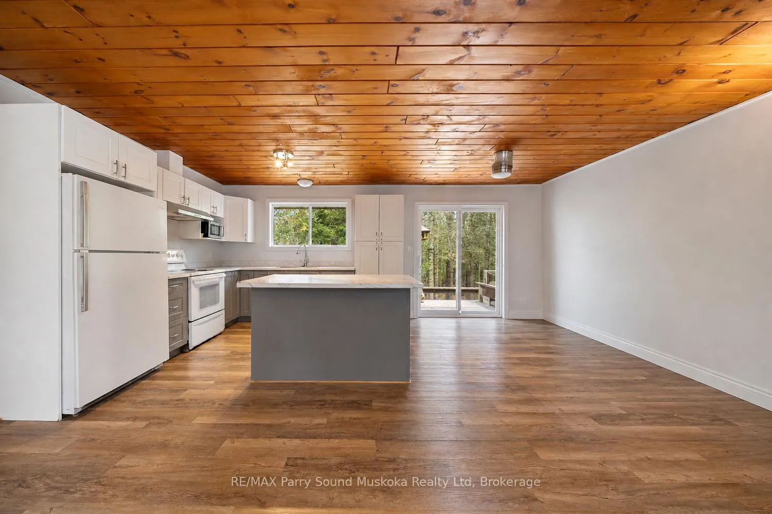 Photo 14 of 37 Humphrey Drive, Seguin, Humphrey — HOMEH