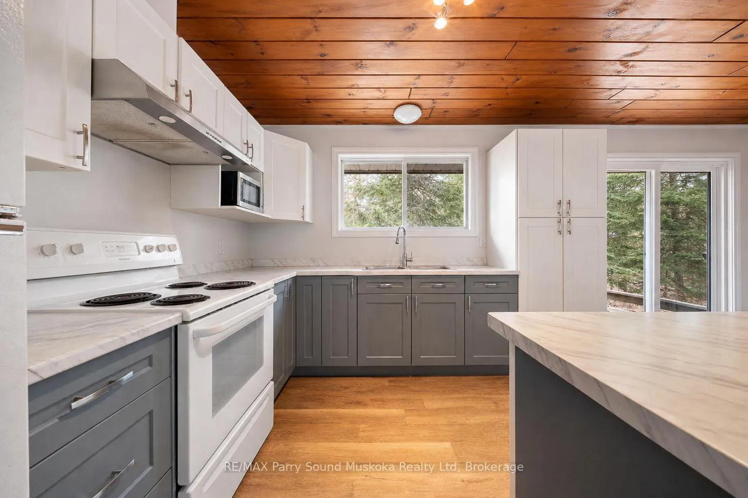 Photo 18 of 37 Humphrey Drive, Seguin, Humphrey — HOMEH