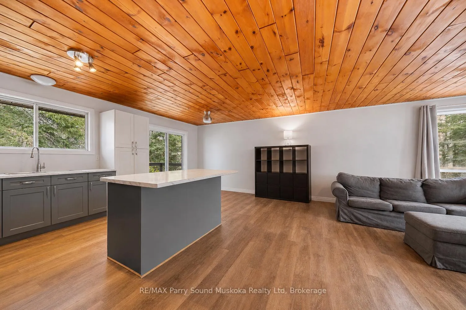 Photo 20 of 37 Humphrey Drive, Seguin, Humphrey — HOMEH