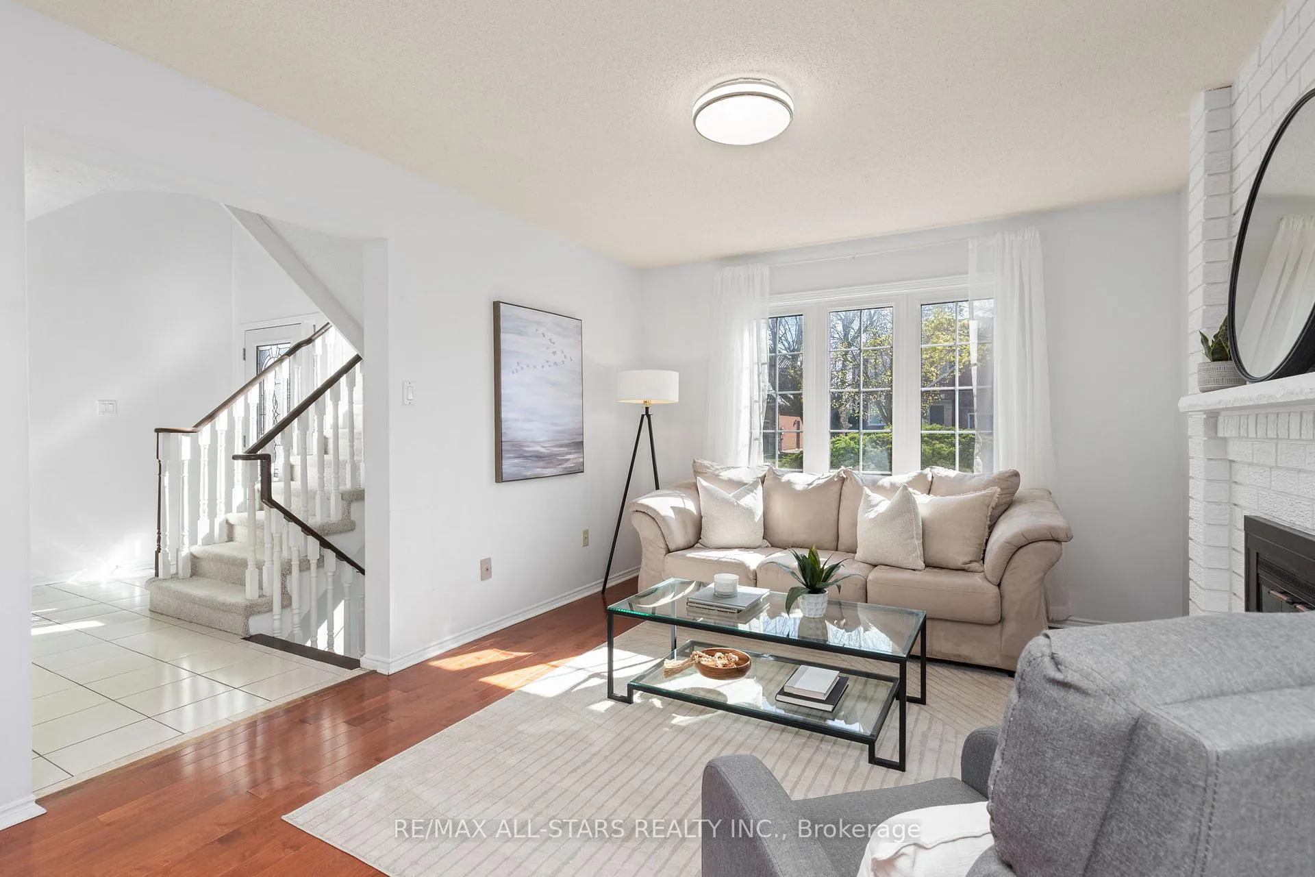 Photo 11 of 83 John Stiver Crescent, Markham, Buttonville — HOMEH