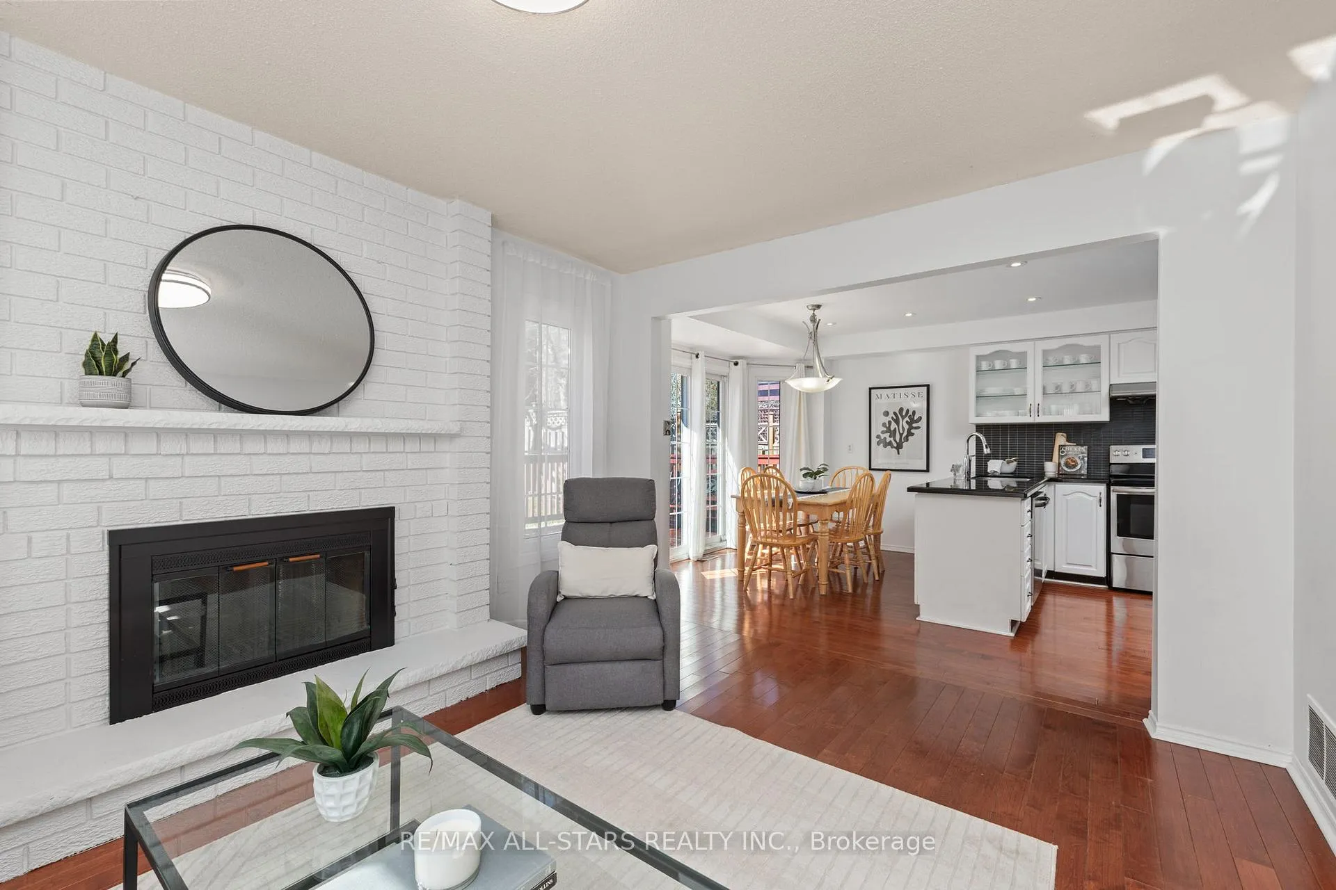 Photo 13 of 83 John Stiver Crescent, Markham, Buttonville — HOMEH