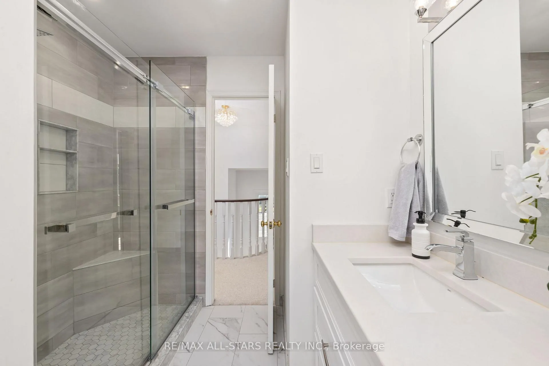 Photo 28 of 83 John Stiver Crescent, Markham, Buttonville — HOMEH