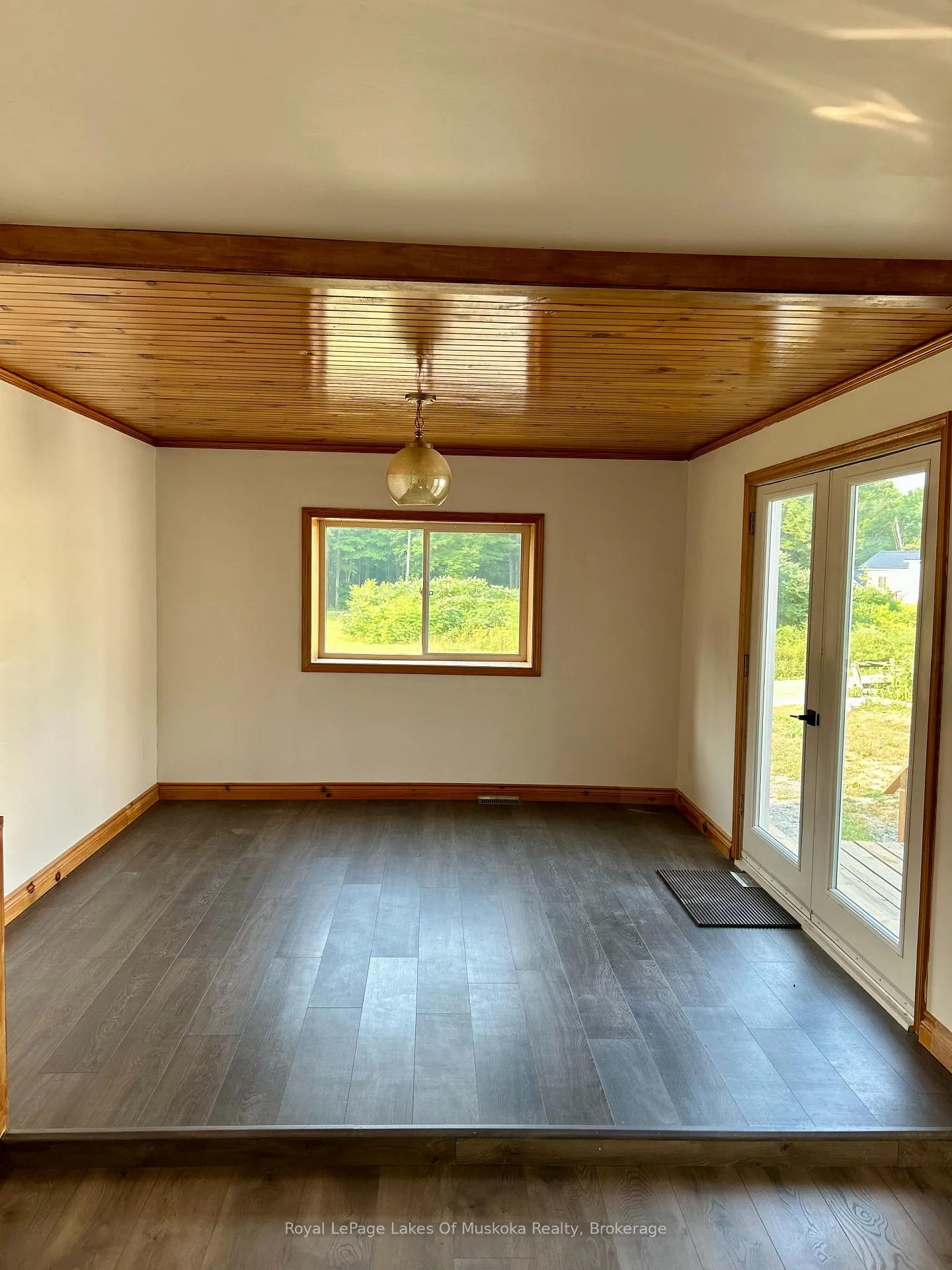 Photo 14 of Unit 8, 1701 Highway 11, Gravenhurst, Morrison — HOMEH