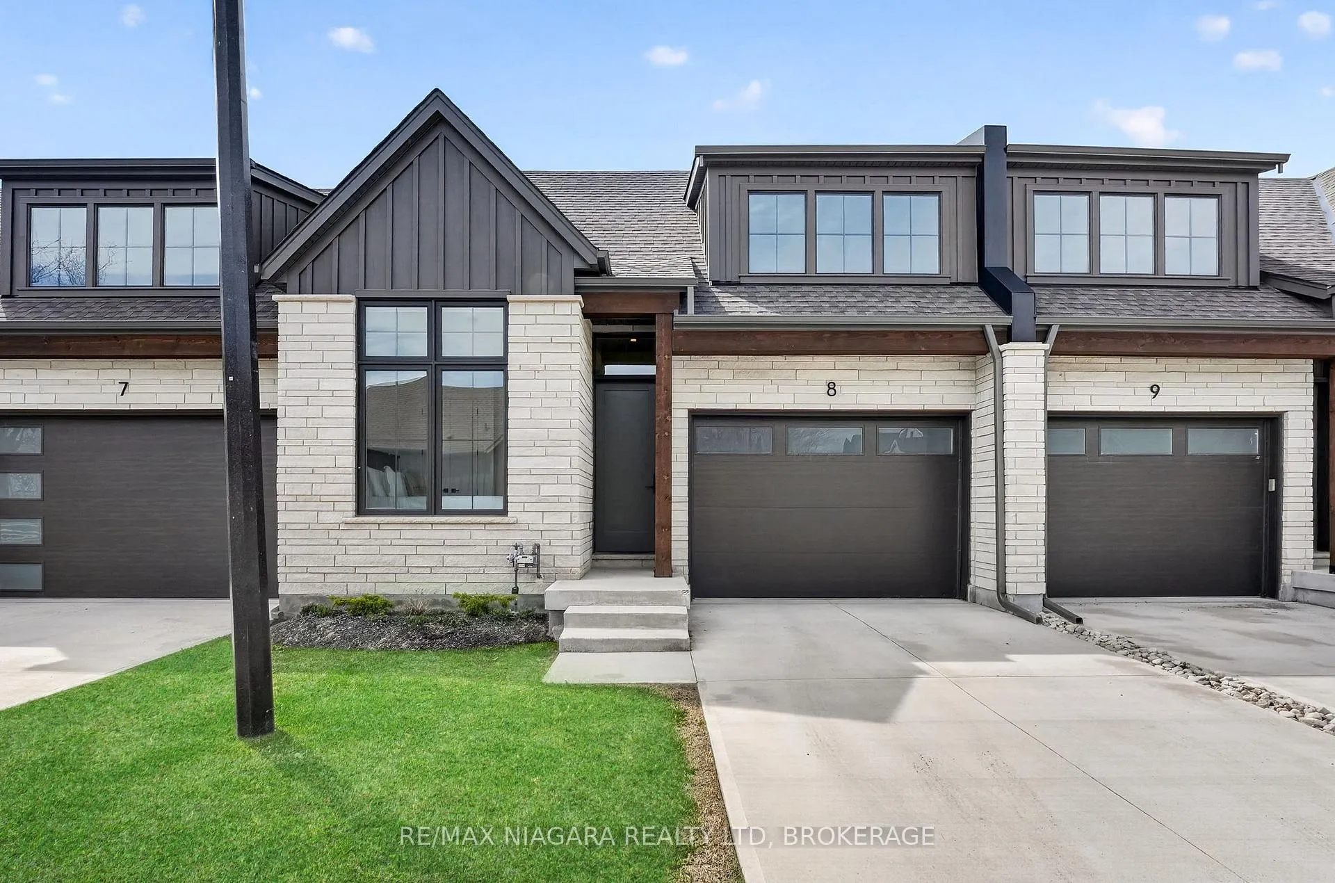 Photo 1 of Unit 8, 41 Ivy Crescent, Thorold, Confederation Heights — HOMEH
